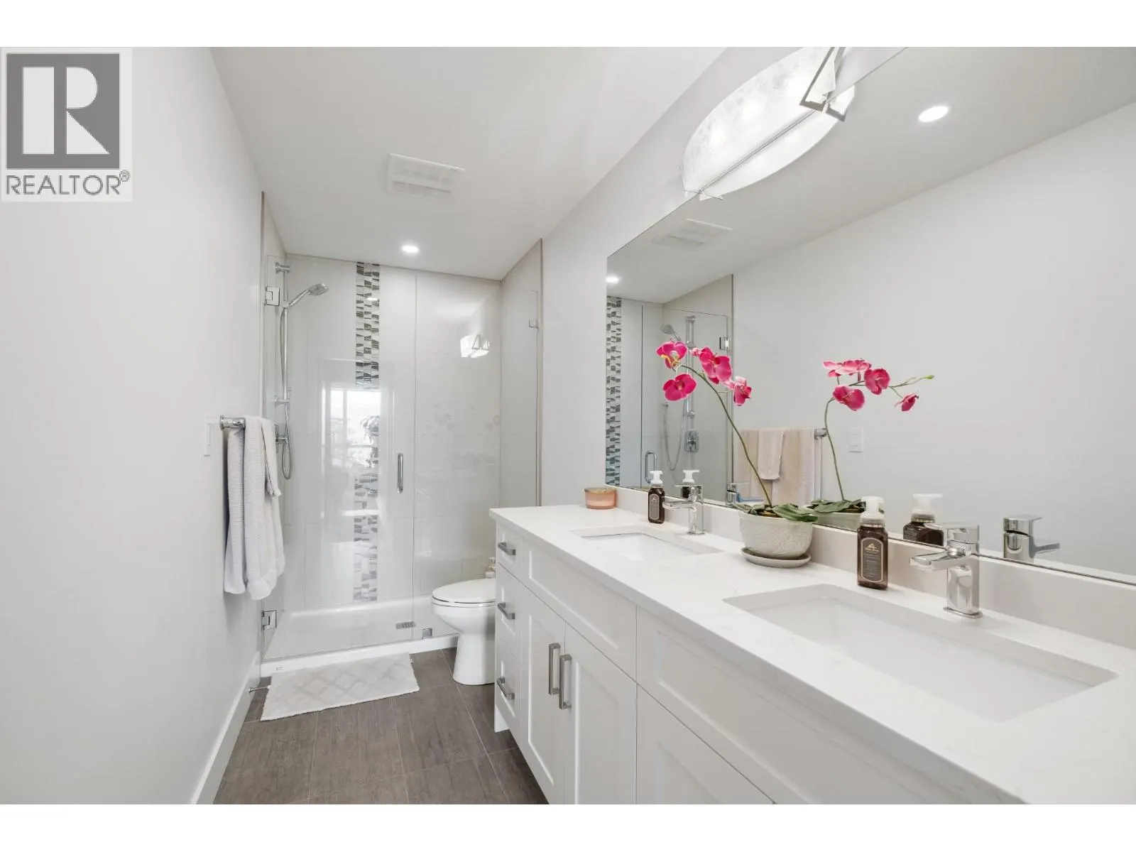 4215 Gellatly Road S Unit# 1305