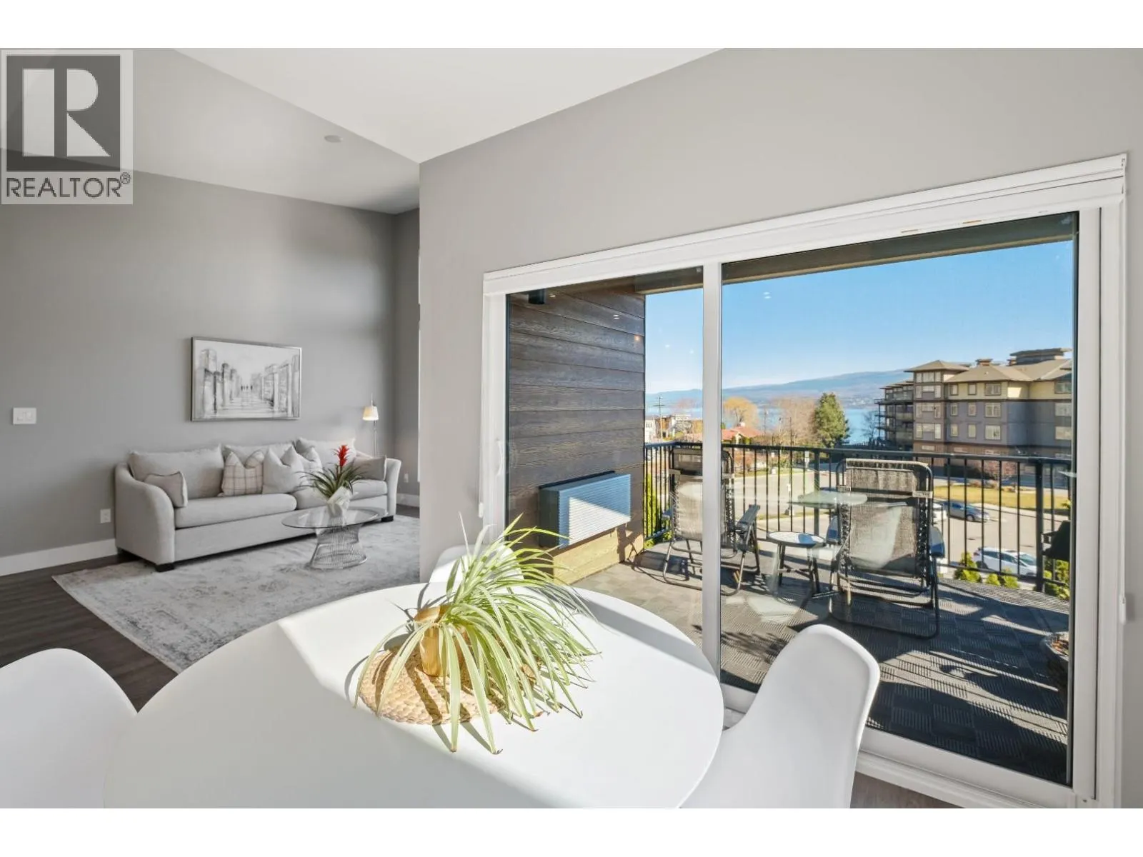 4215 Gellatly Road S Unit# 1305