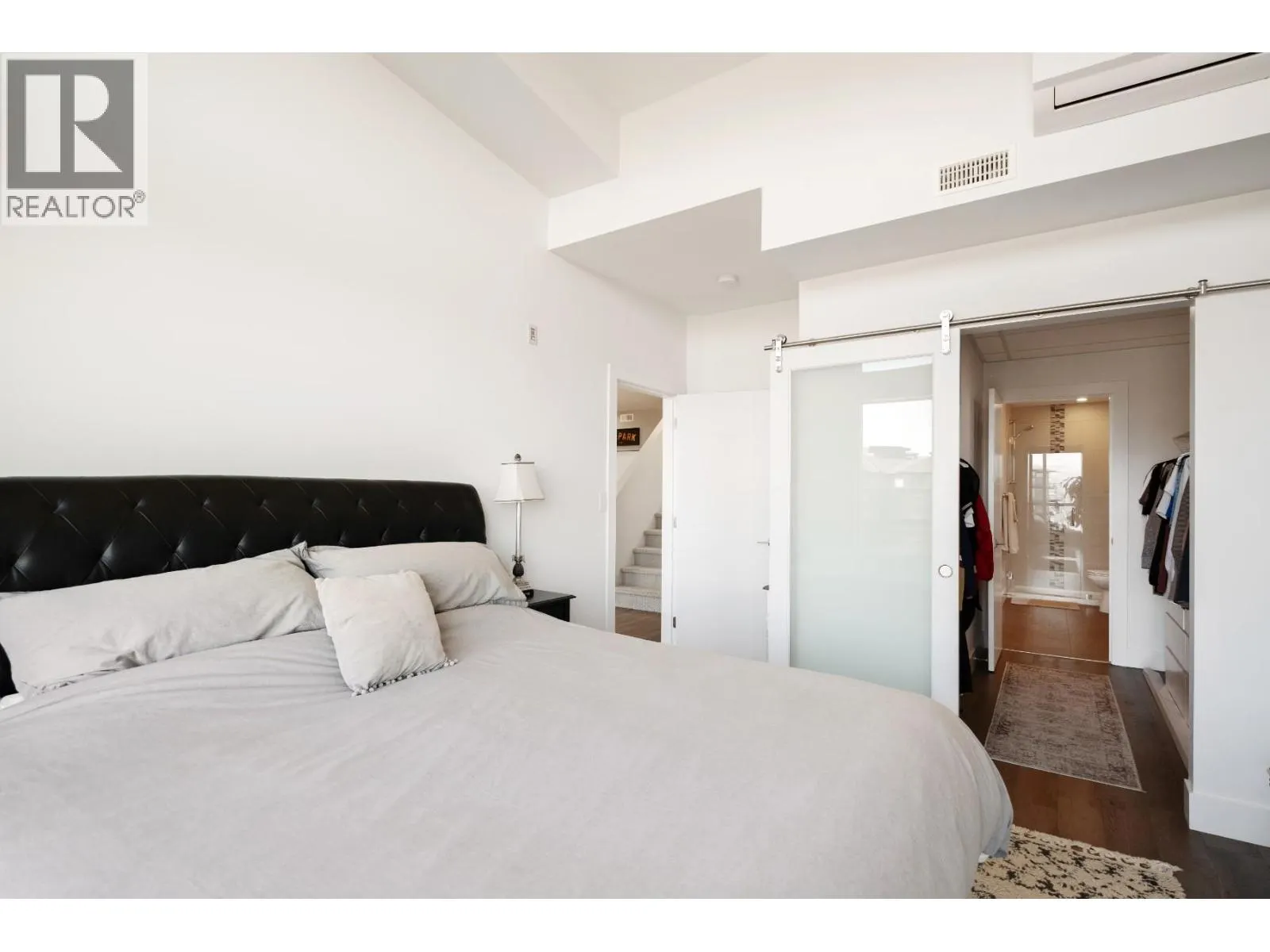 4215 Gellatly Road S Unit# 1305