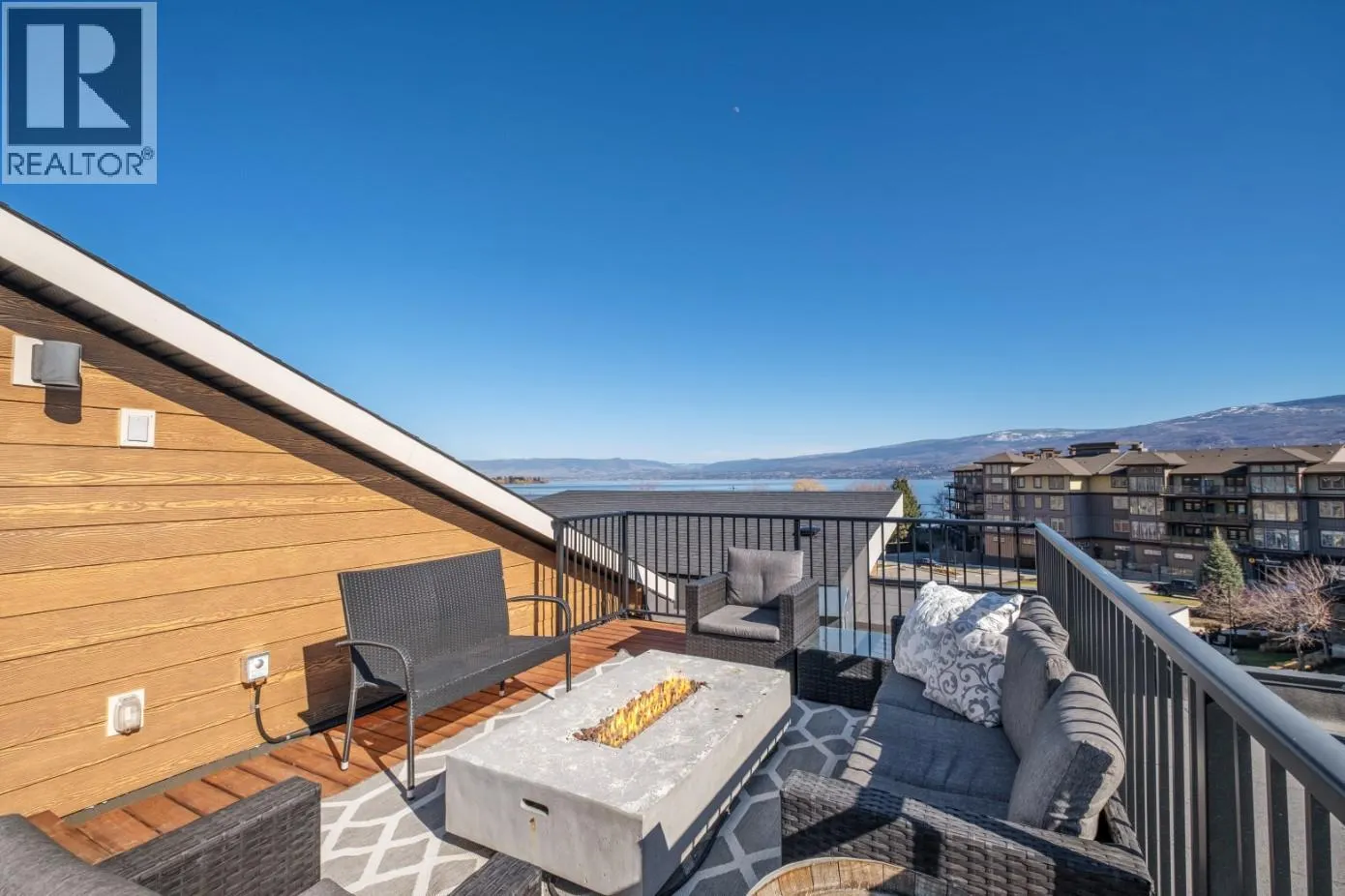 4215 Gellatly Road S Unit# 1305