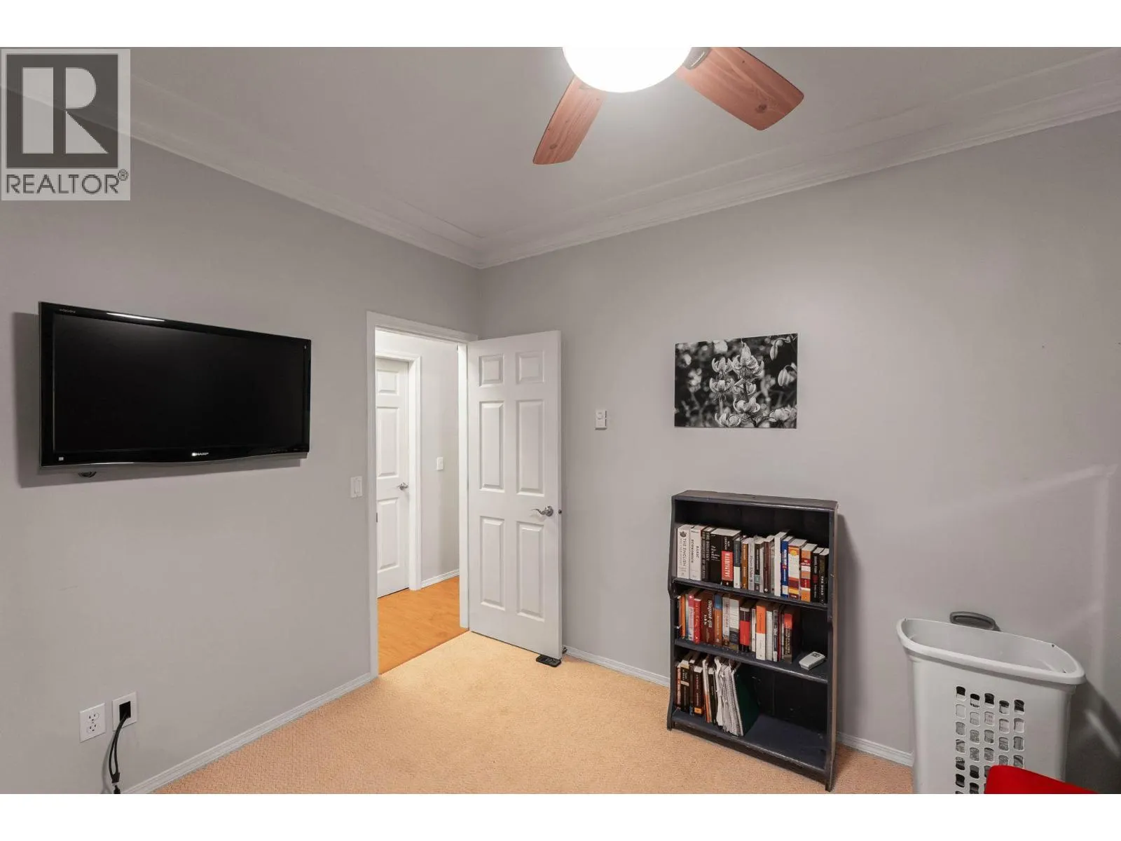 1152 Lanfranco Road Unit# 201