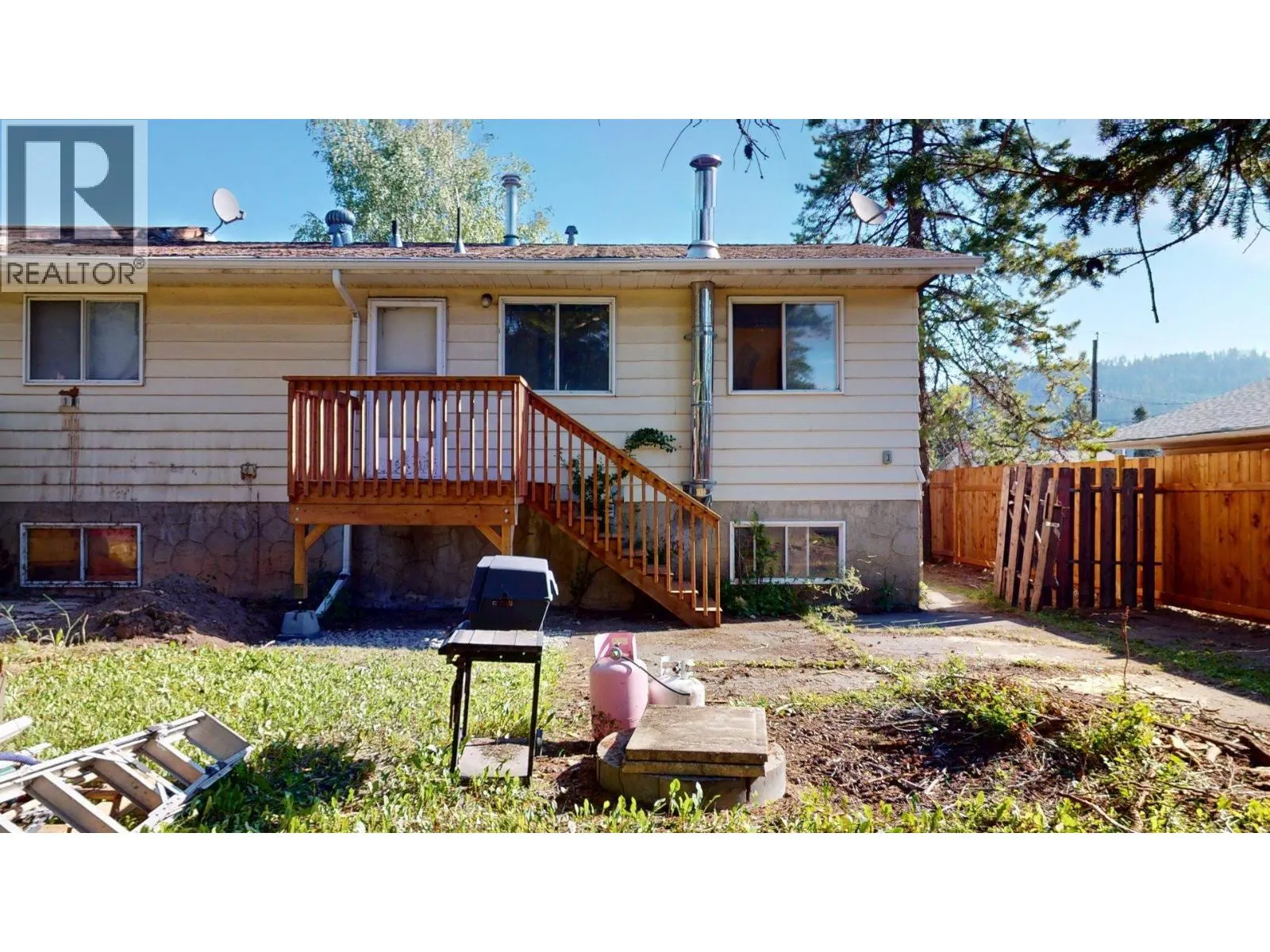 2016 Alder Street