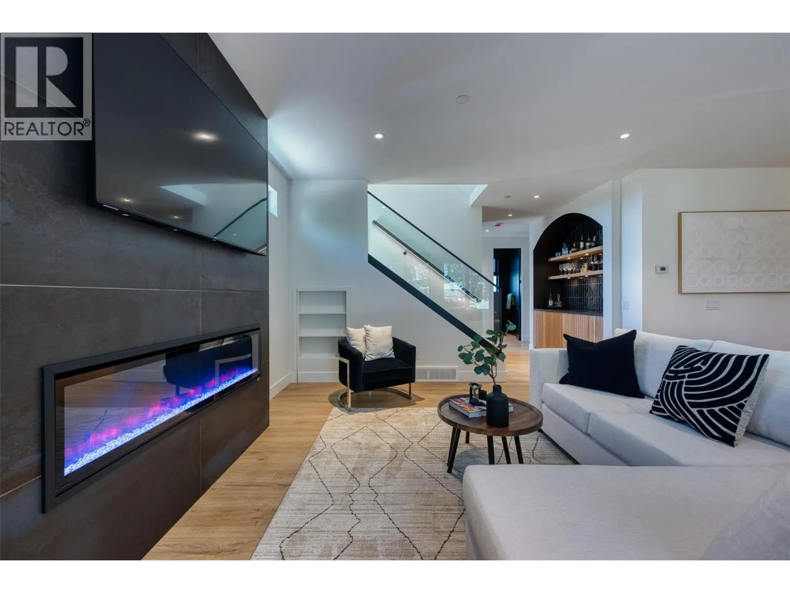3010 Holland Road Unit# 4