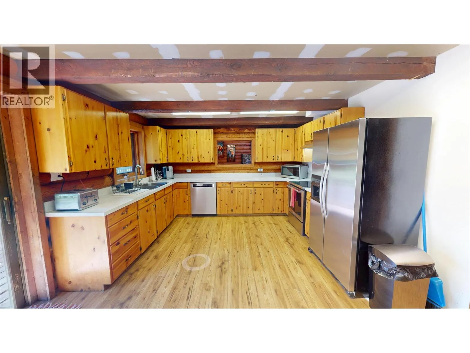 5698 Hidden Valley Road