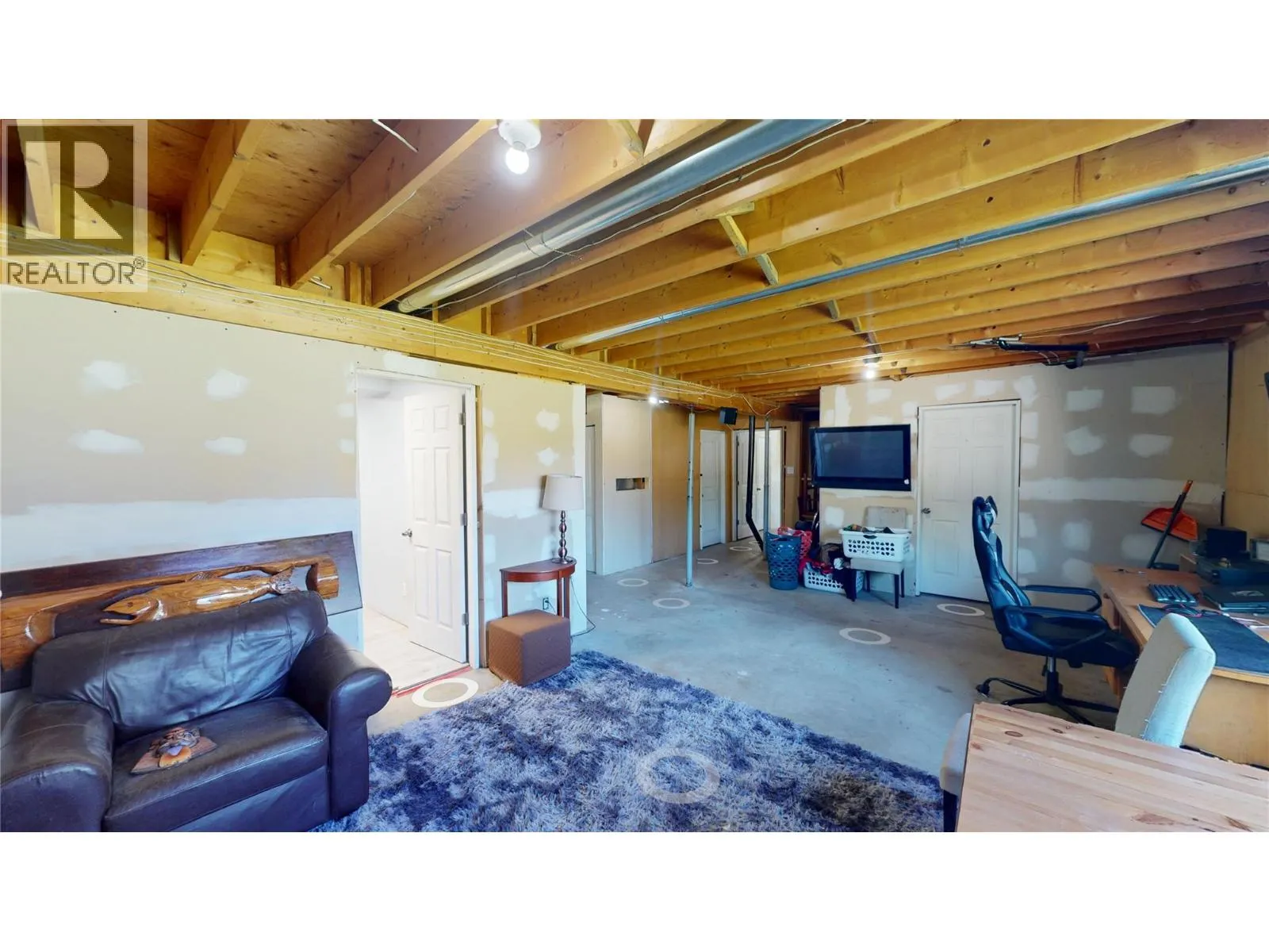 5698 Hidden Valley Road