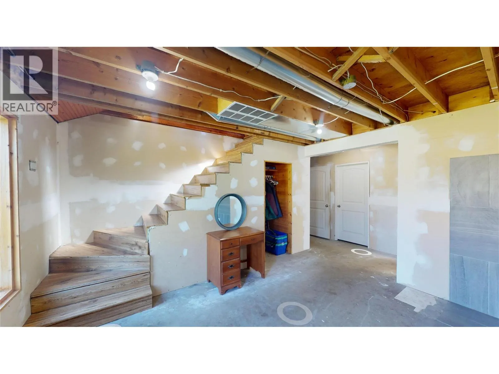 5698 Hidden Valley Road