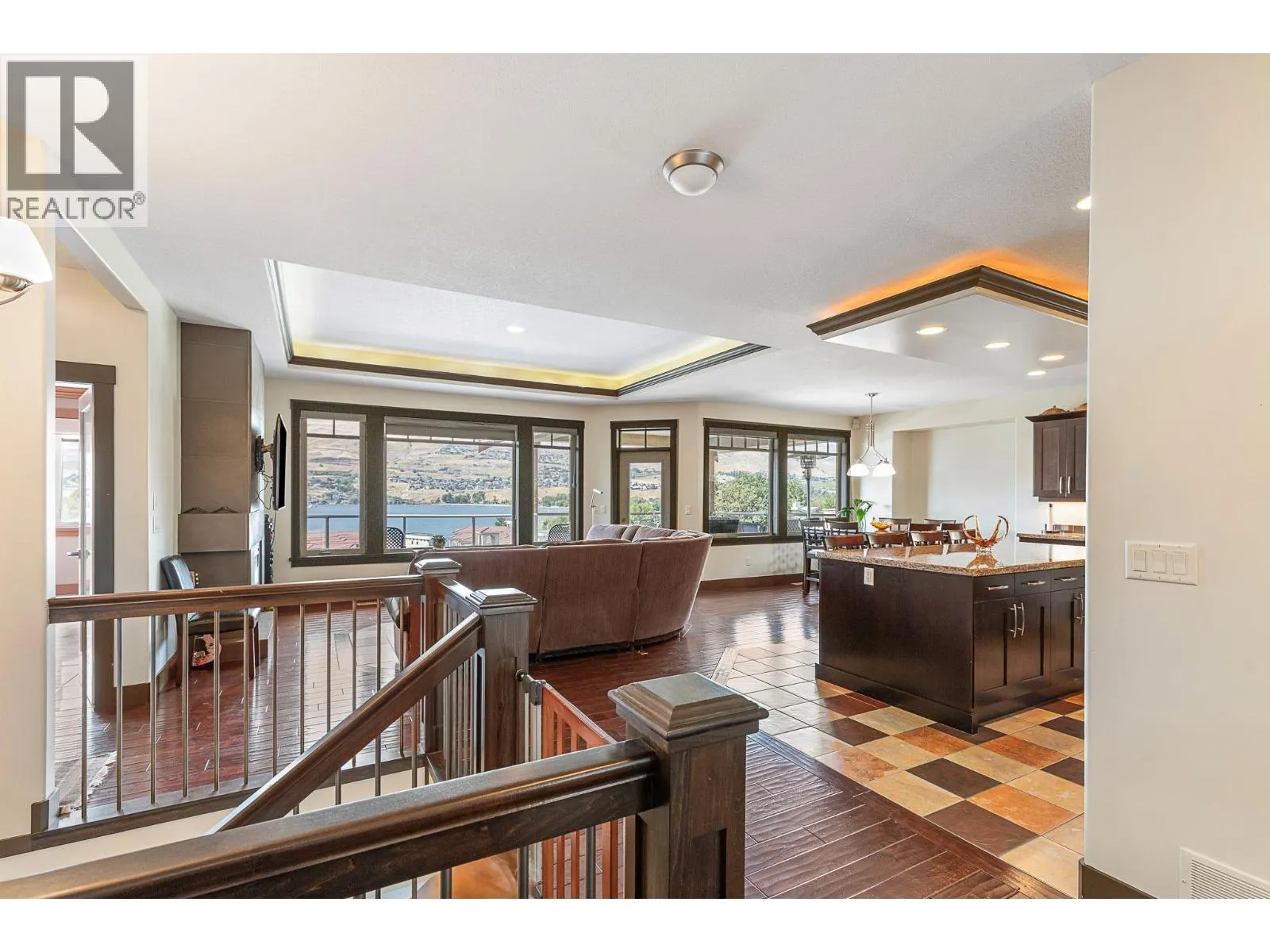 1033 Longacre Place