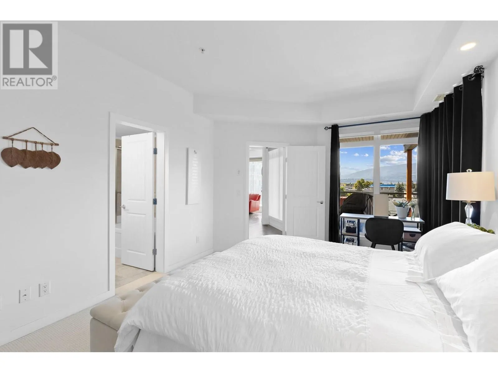 1933 Ambrosi Road Unit# 301