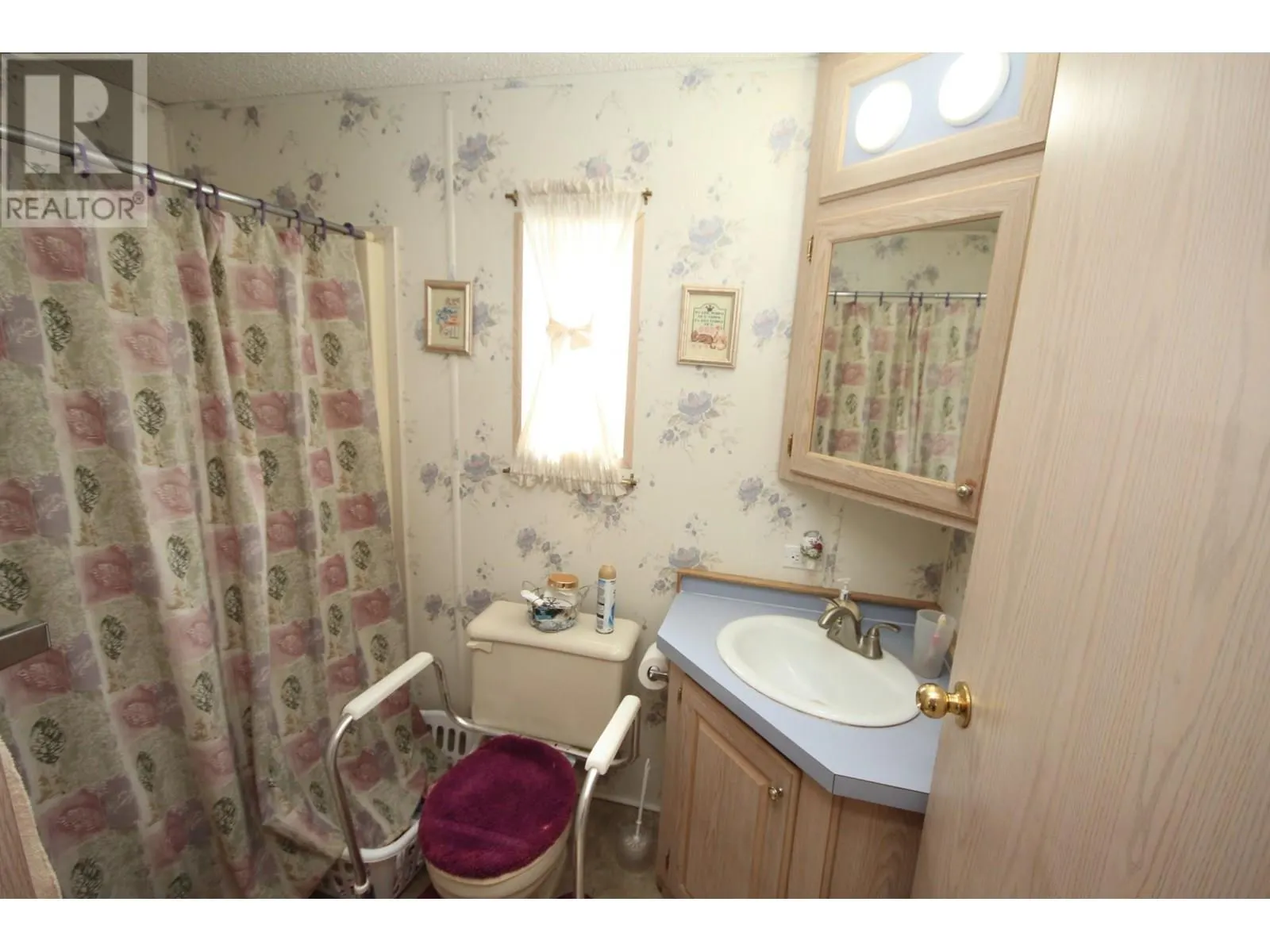 8598 Hwy 97 Unit# 33
