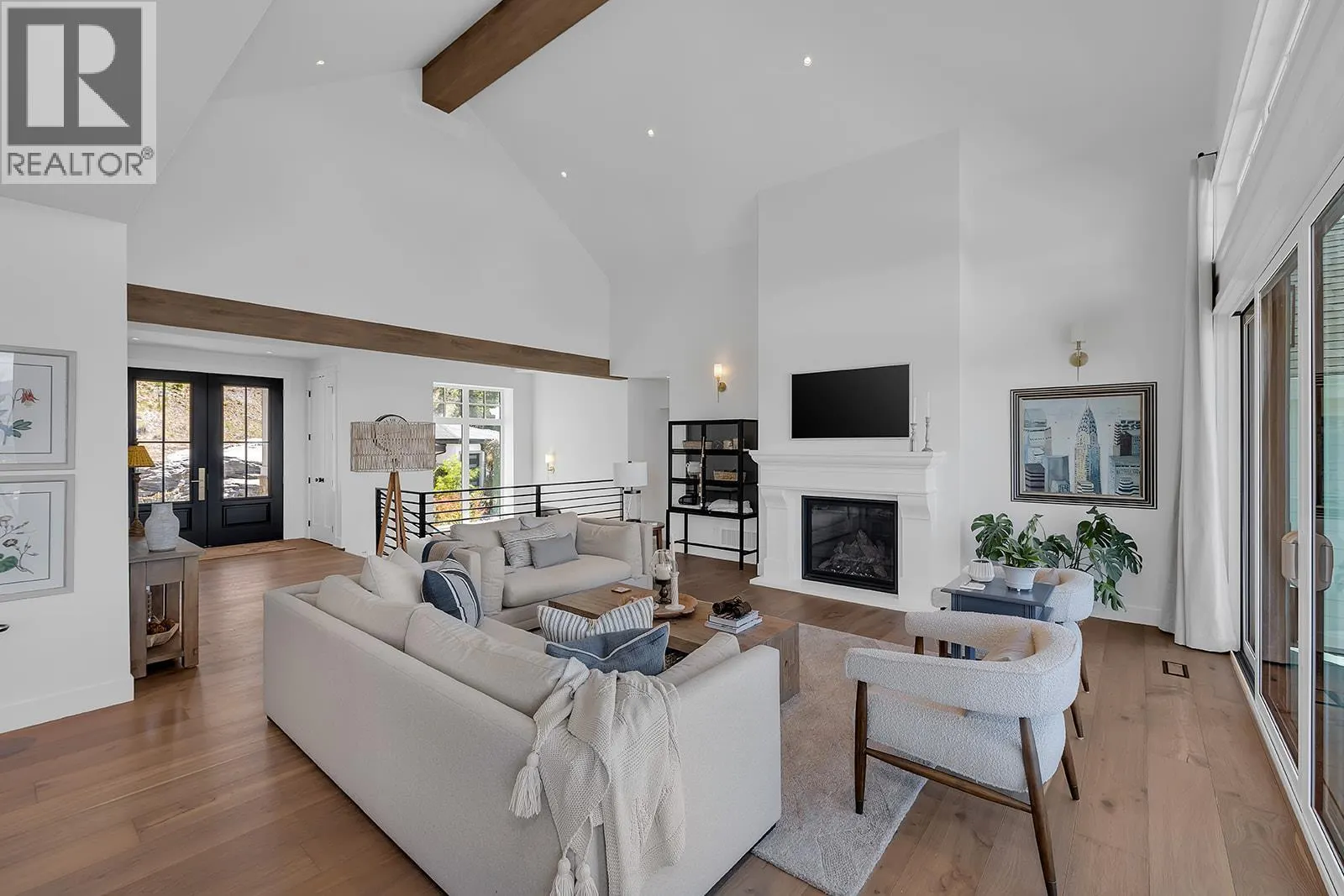 5670 Mountainside Court