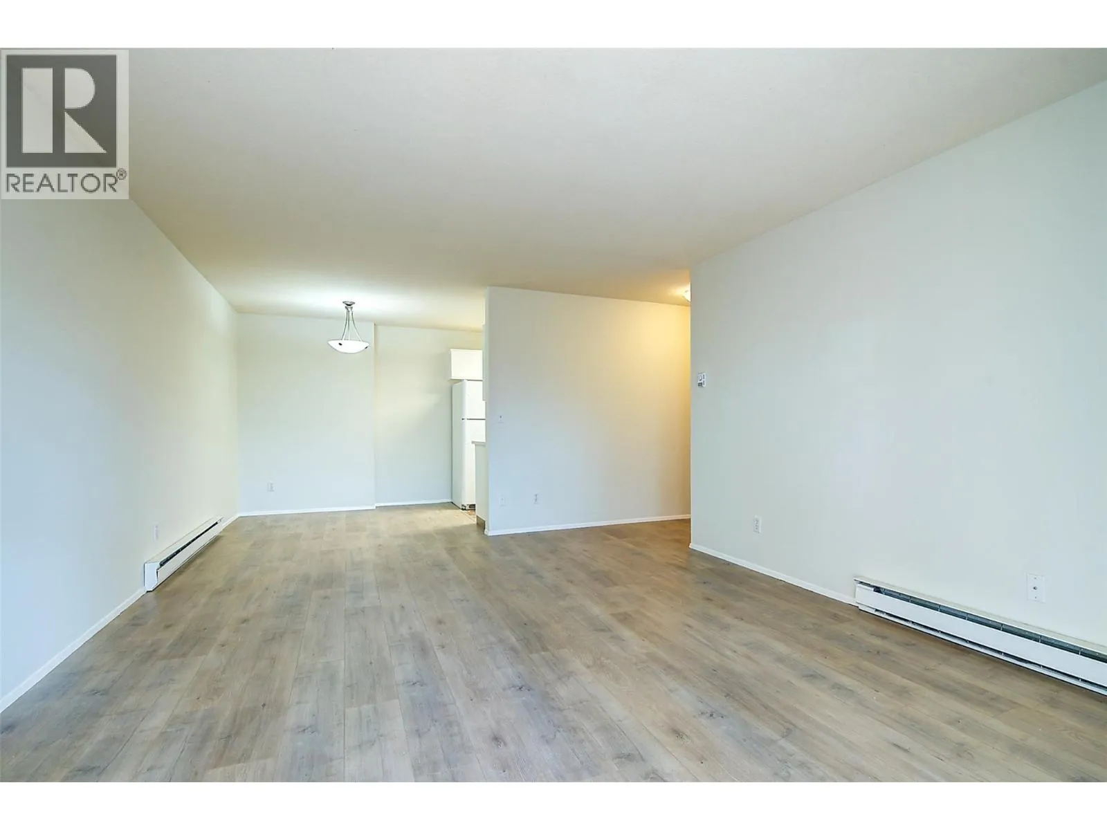 3180 De Montreuil Court Unit# 407