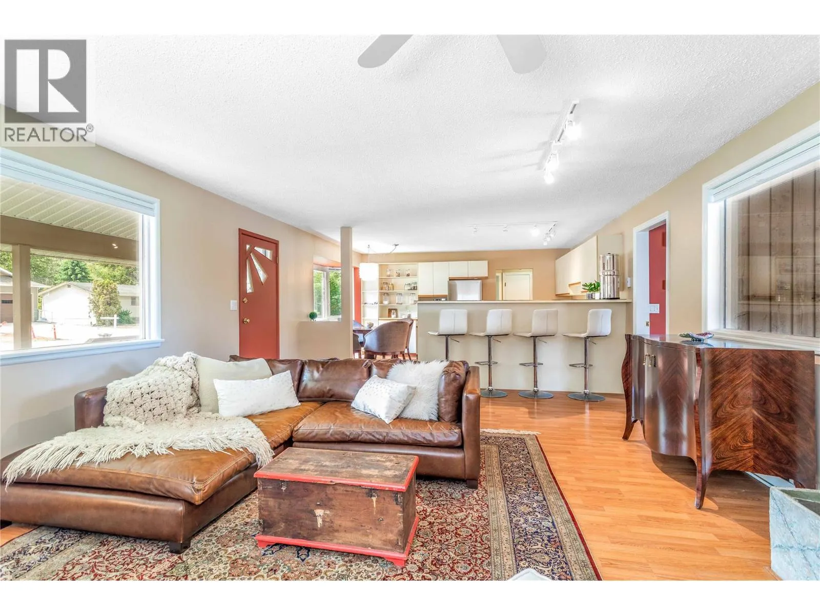 824 Raymer Road