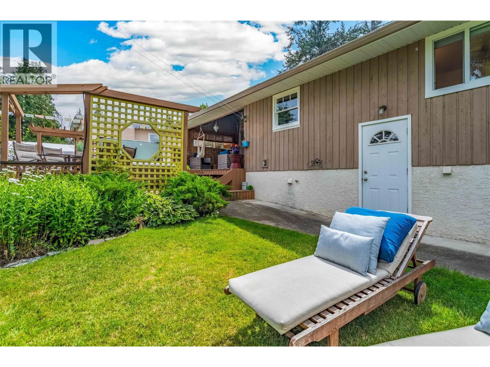 824 Raymer Road