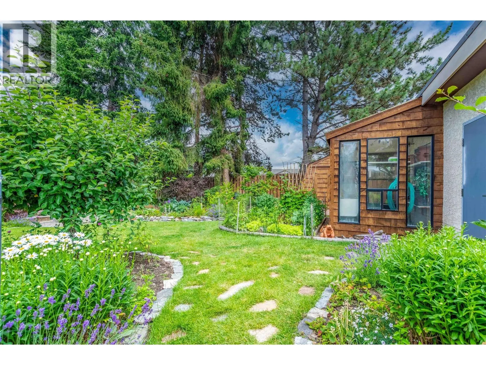 824 Raymer Road