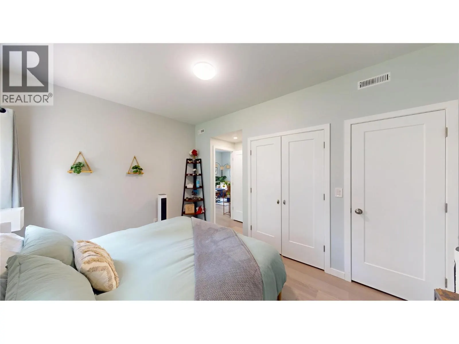 55 Mountview Road
