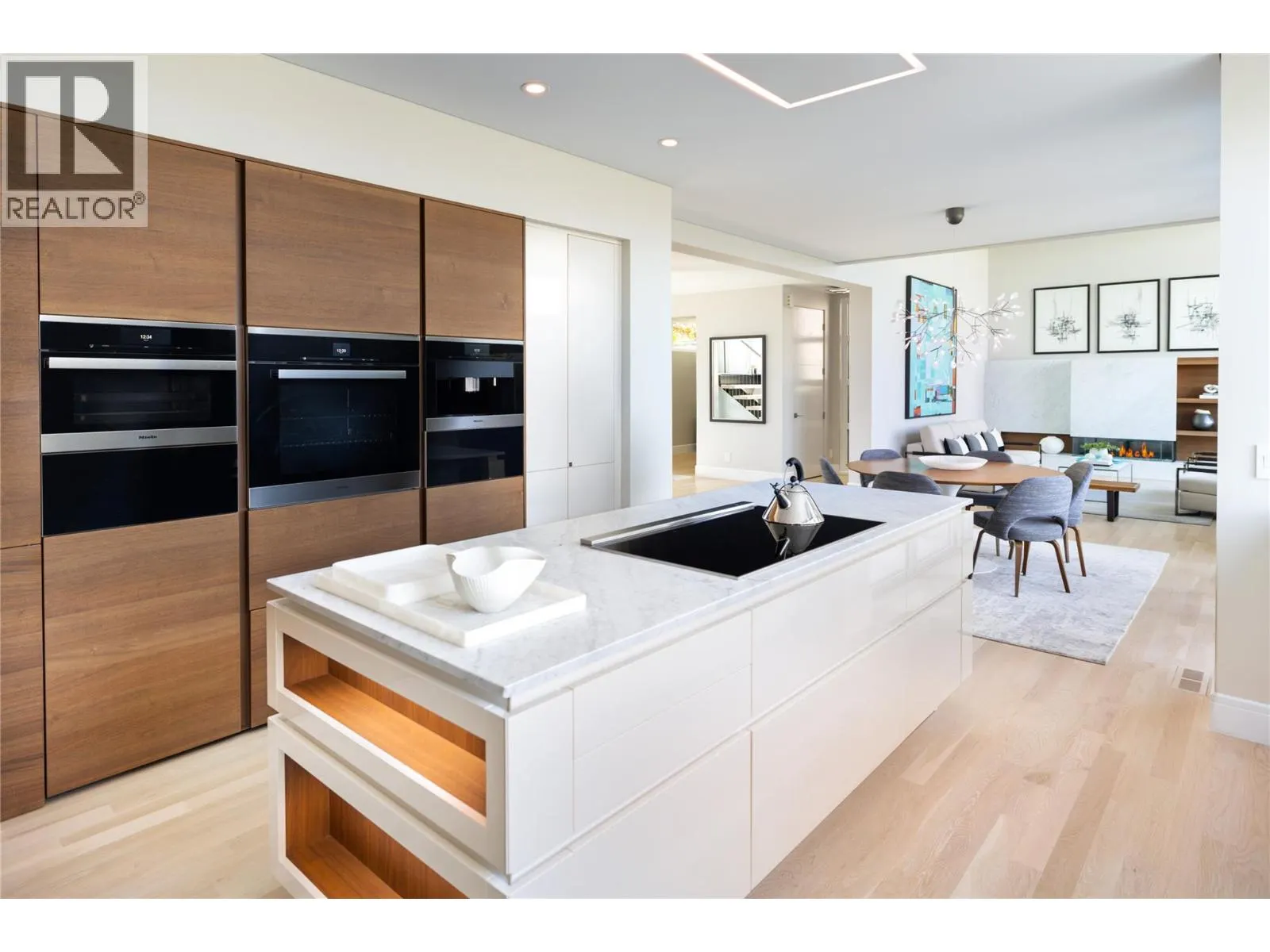 1076 Westpoint Drive