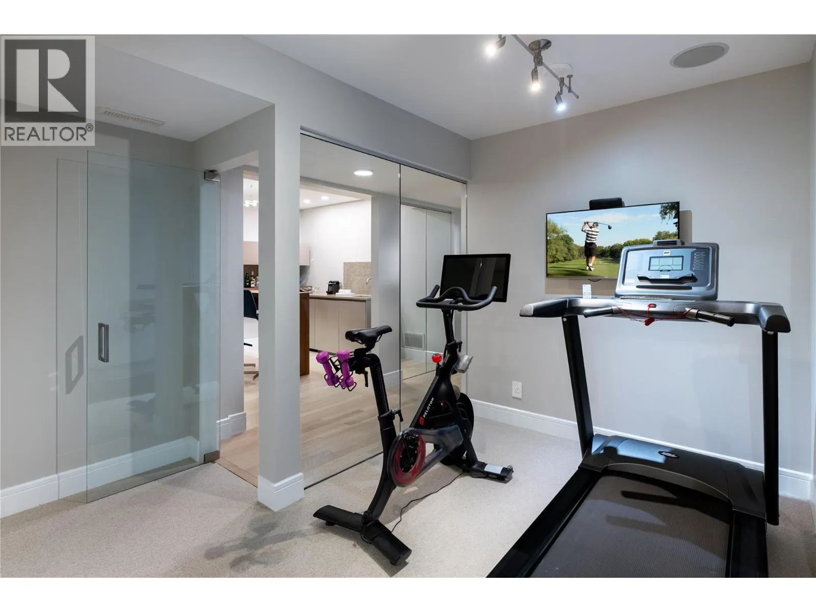 1076 Westpoint Drive