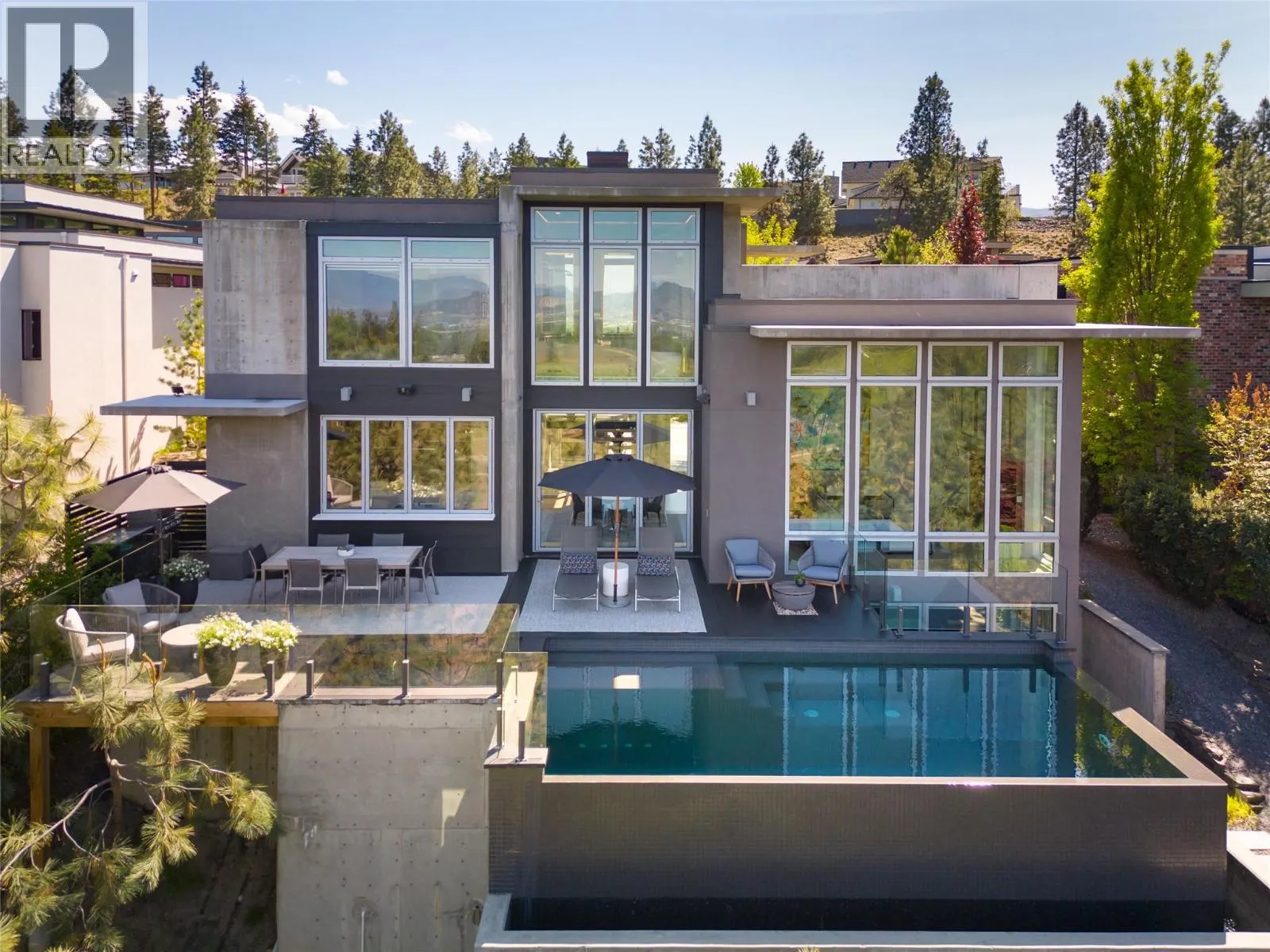 1076 Westpoint Drive