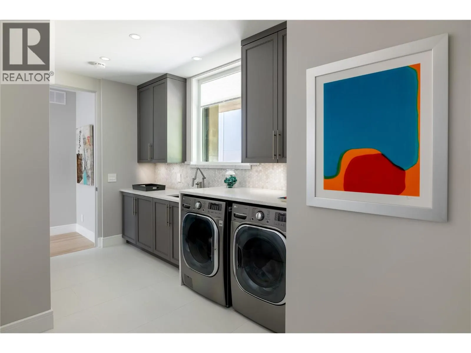 1076 Westpoint Drive