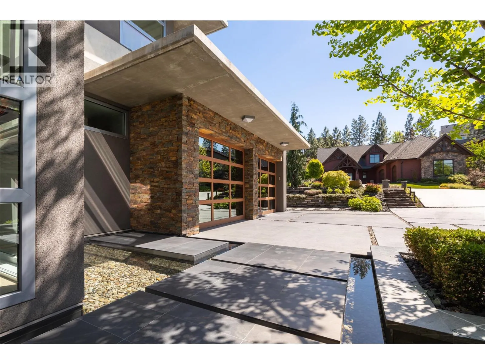 1076 Westpoint Drive