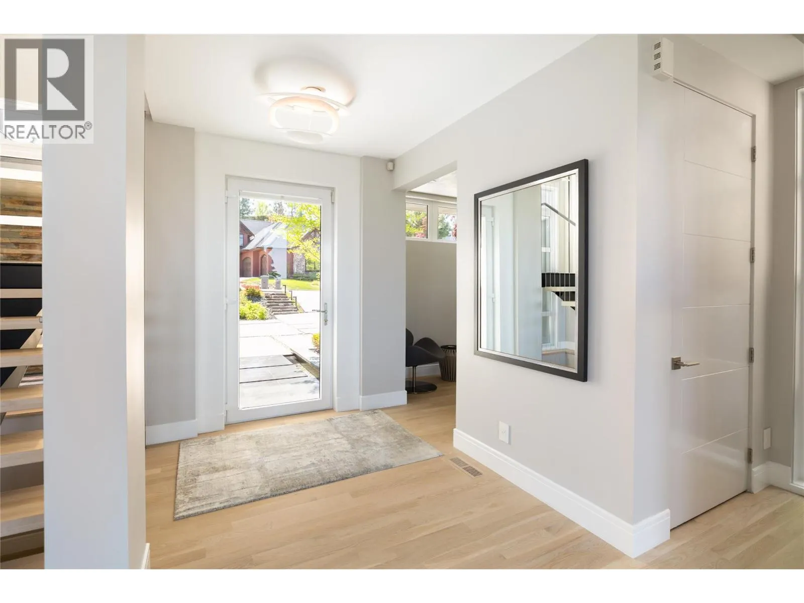 1076 Westpoint Drive