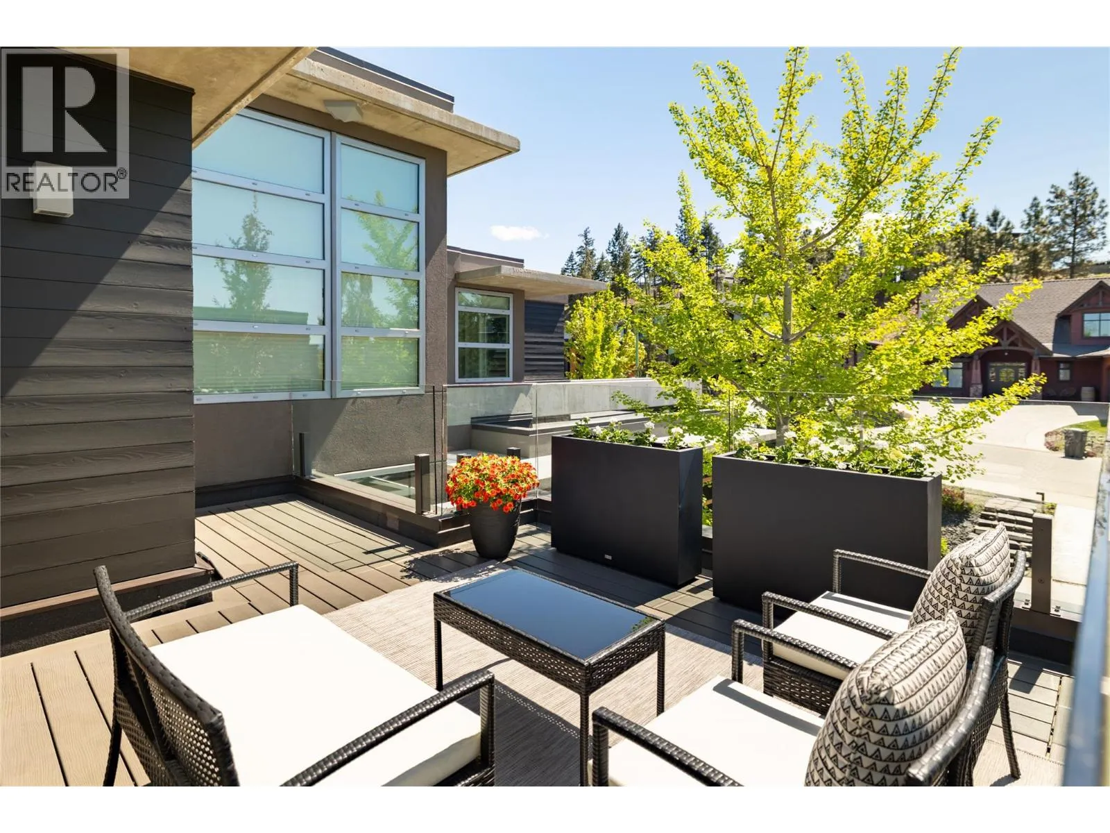 1076 Westpoint Drive