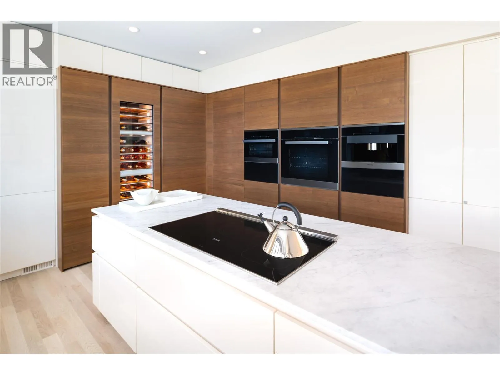 1076 Westpoint Drive