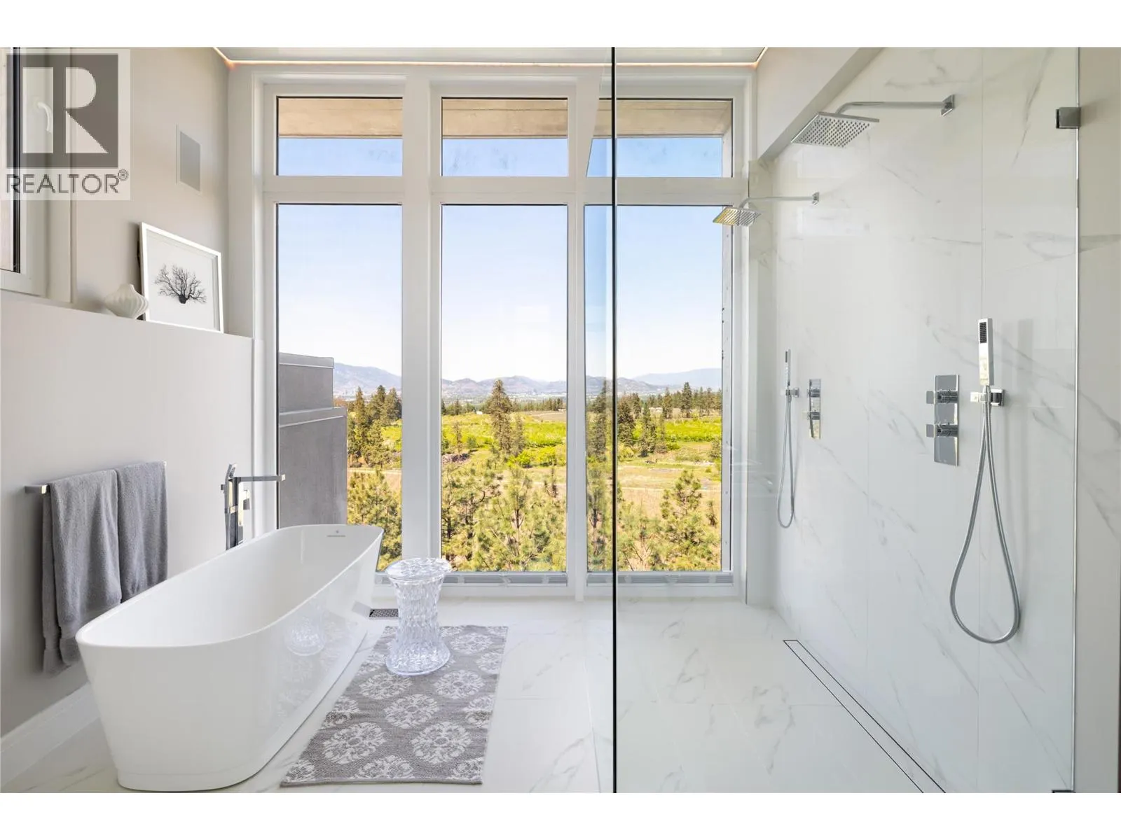 1076 Westpoint Drive