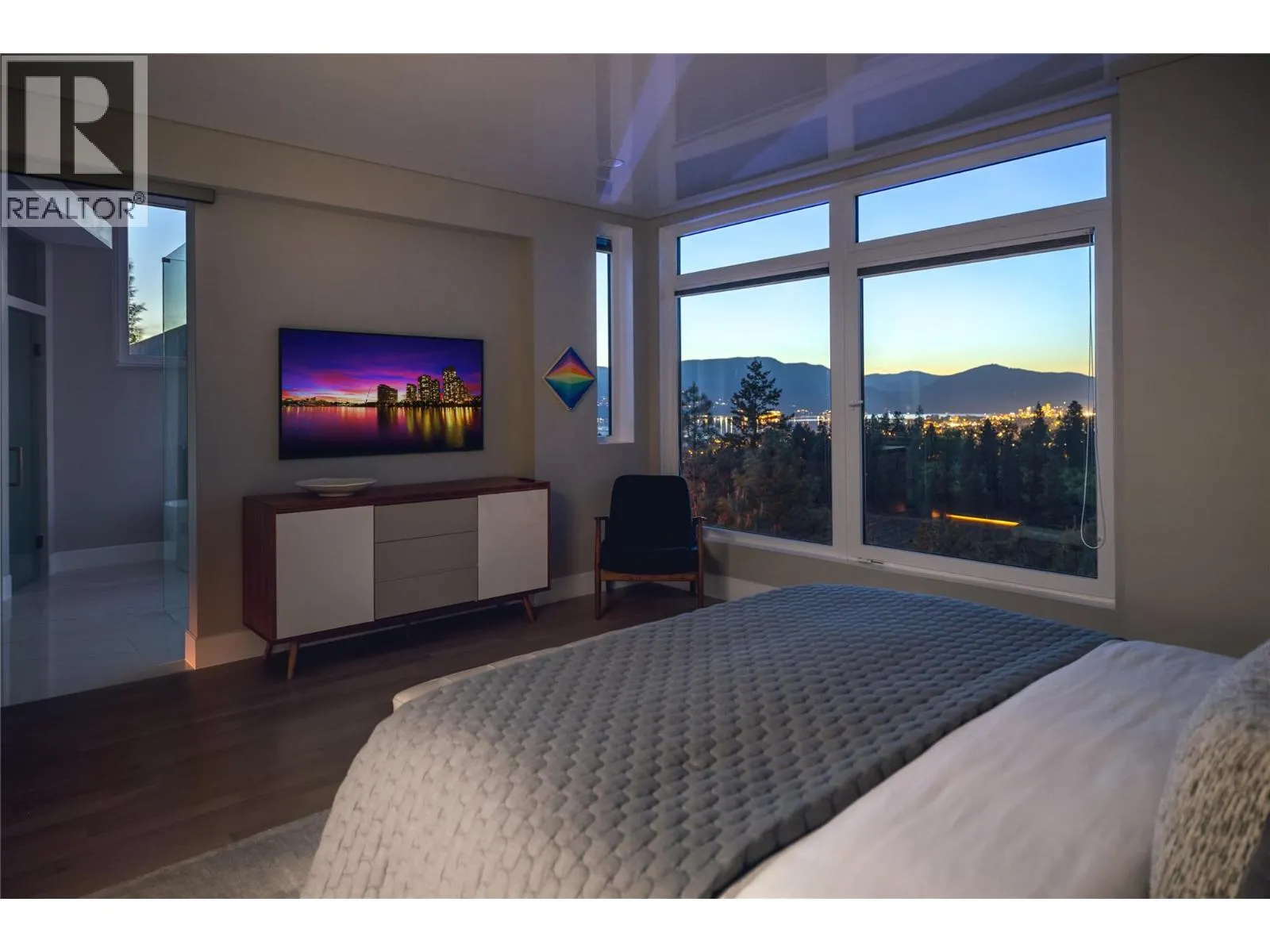 1076 Westpoint Drive