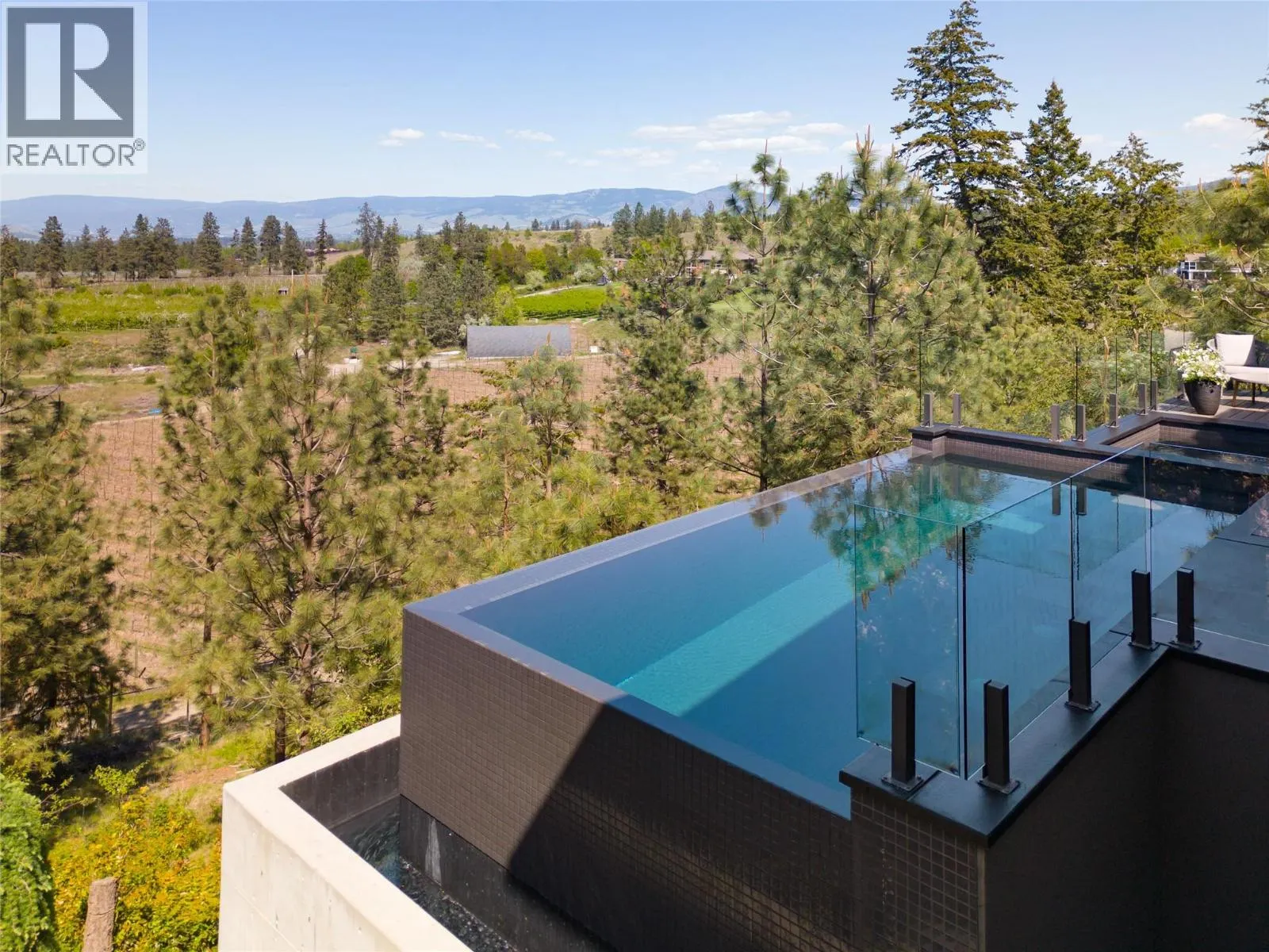 1076 Westpoint Drive