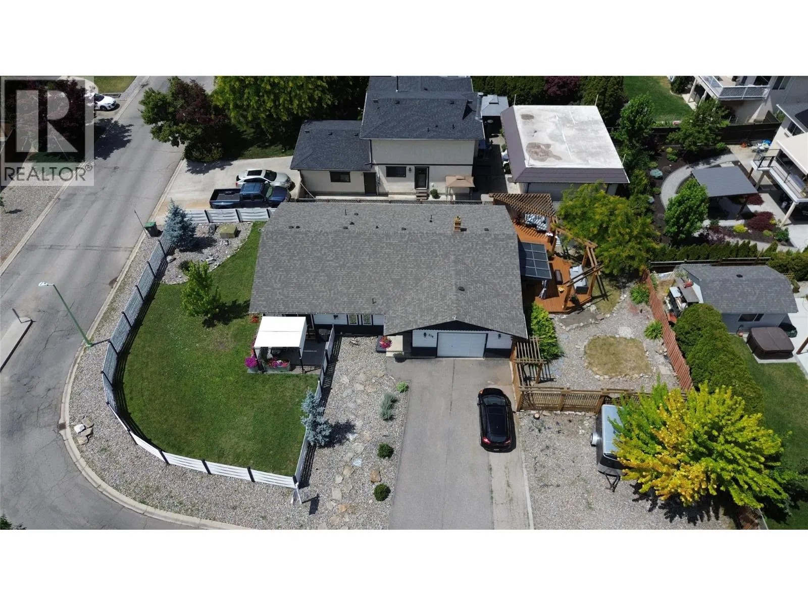 308 McTavish Road