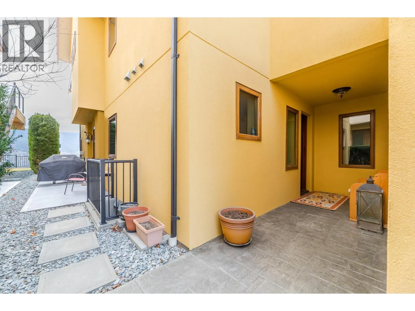 14611 Downton Avenue Unit# 102