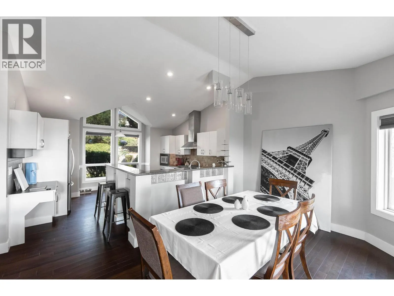 873 Horizon Court