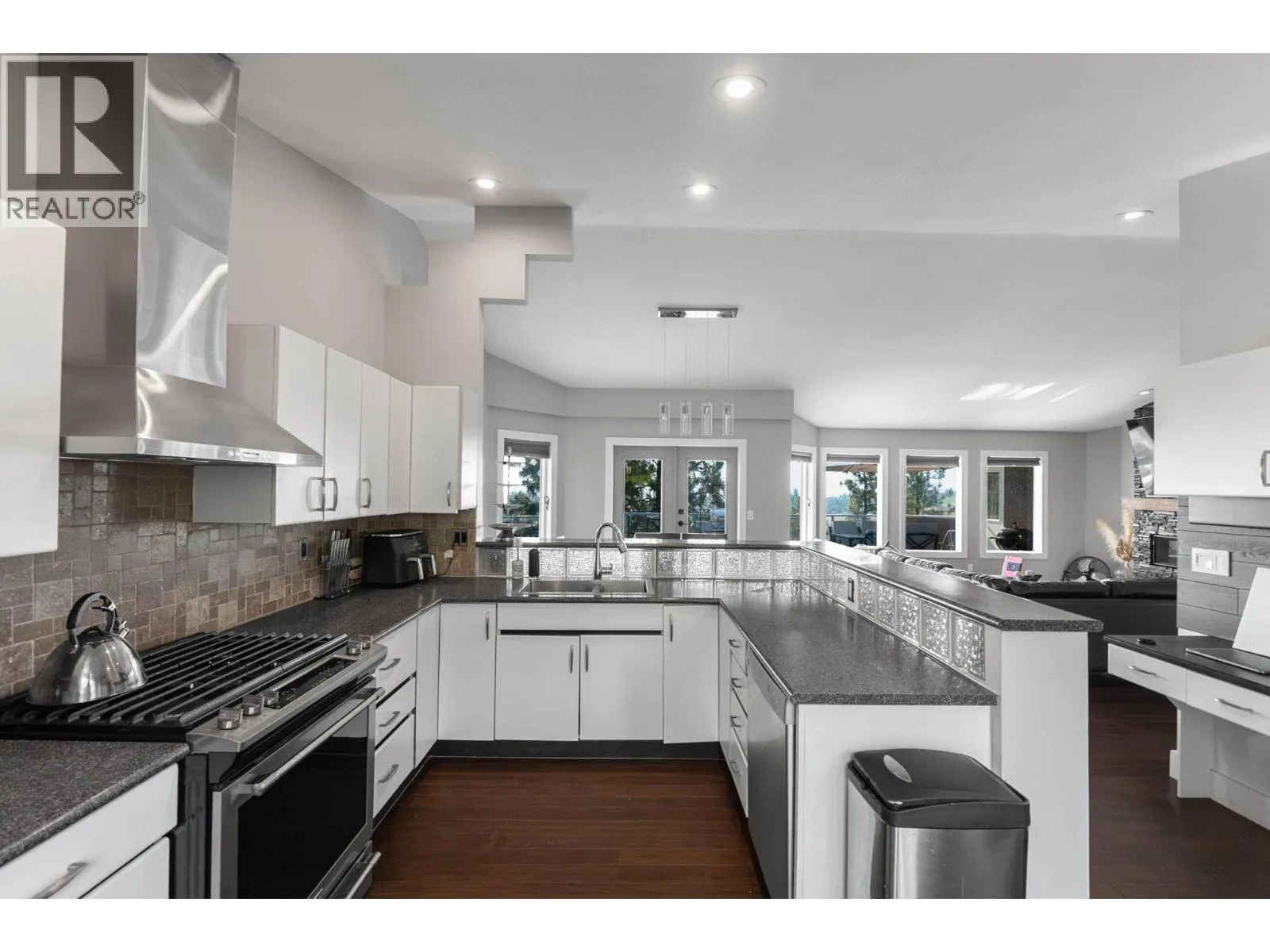 873 Horizon Court