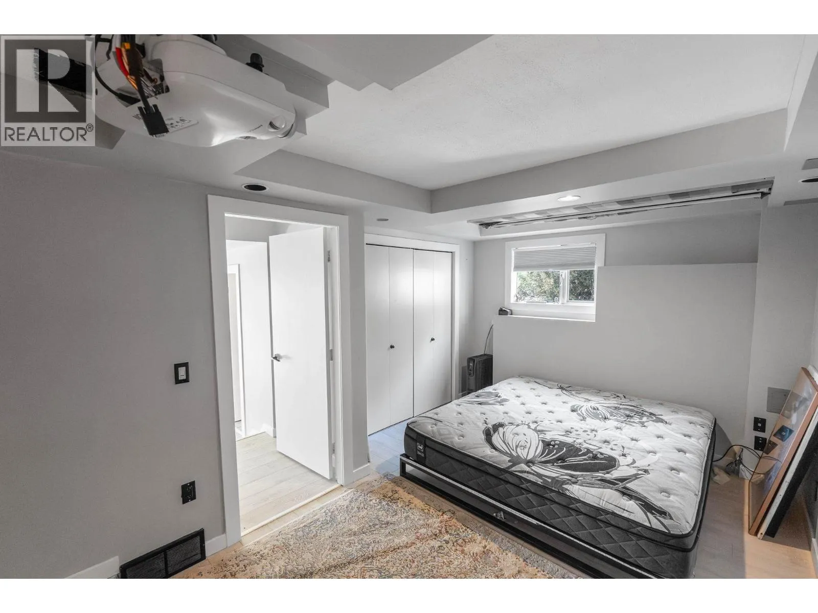 873 Horizon Court