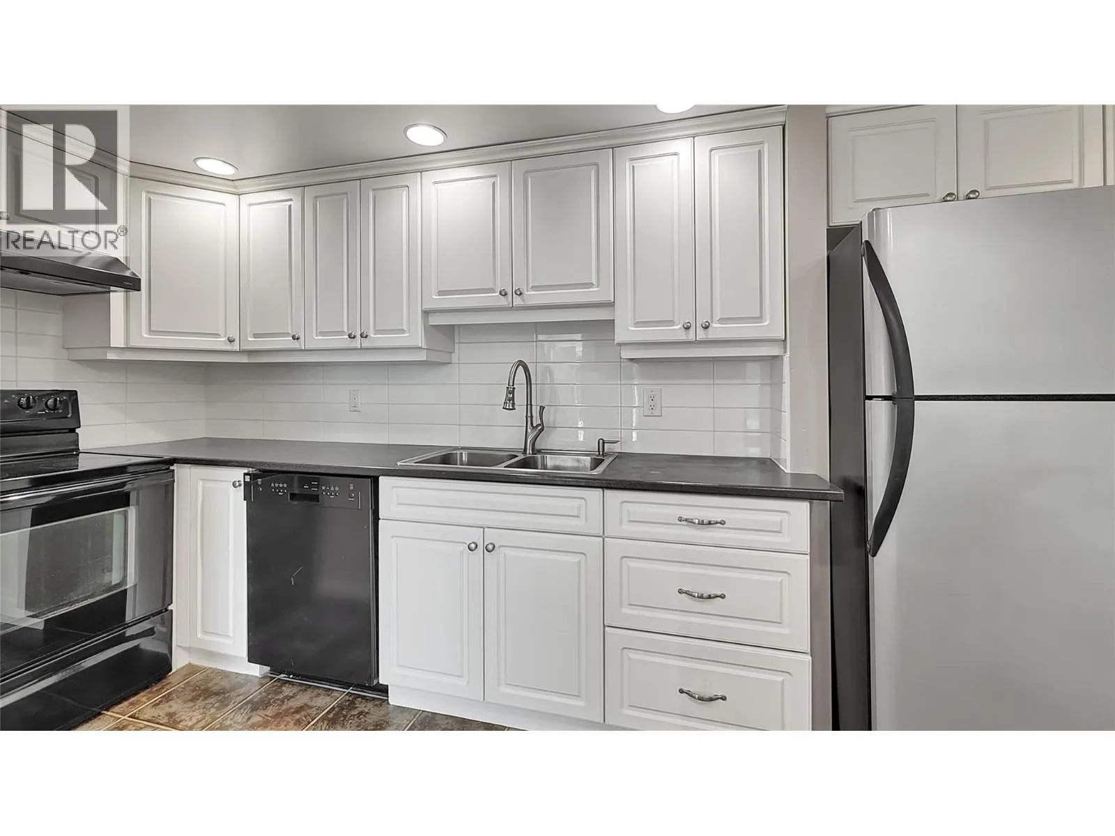 1471 Inkar Road Unit# 17