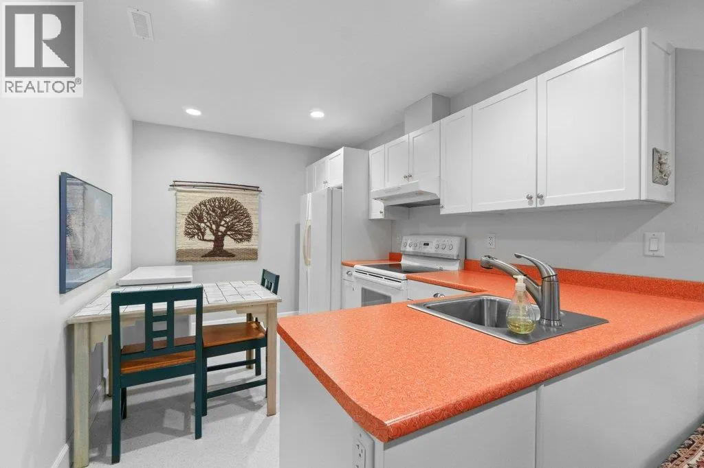 1320 12 Street SE