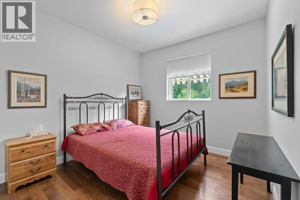 1320 12 Street SE