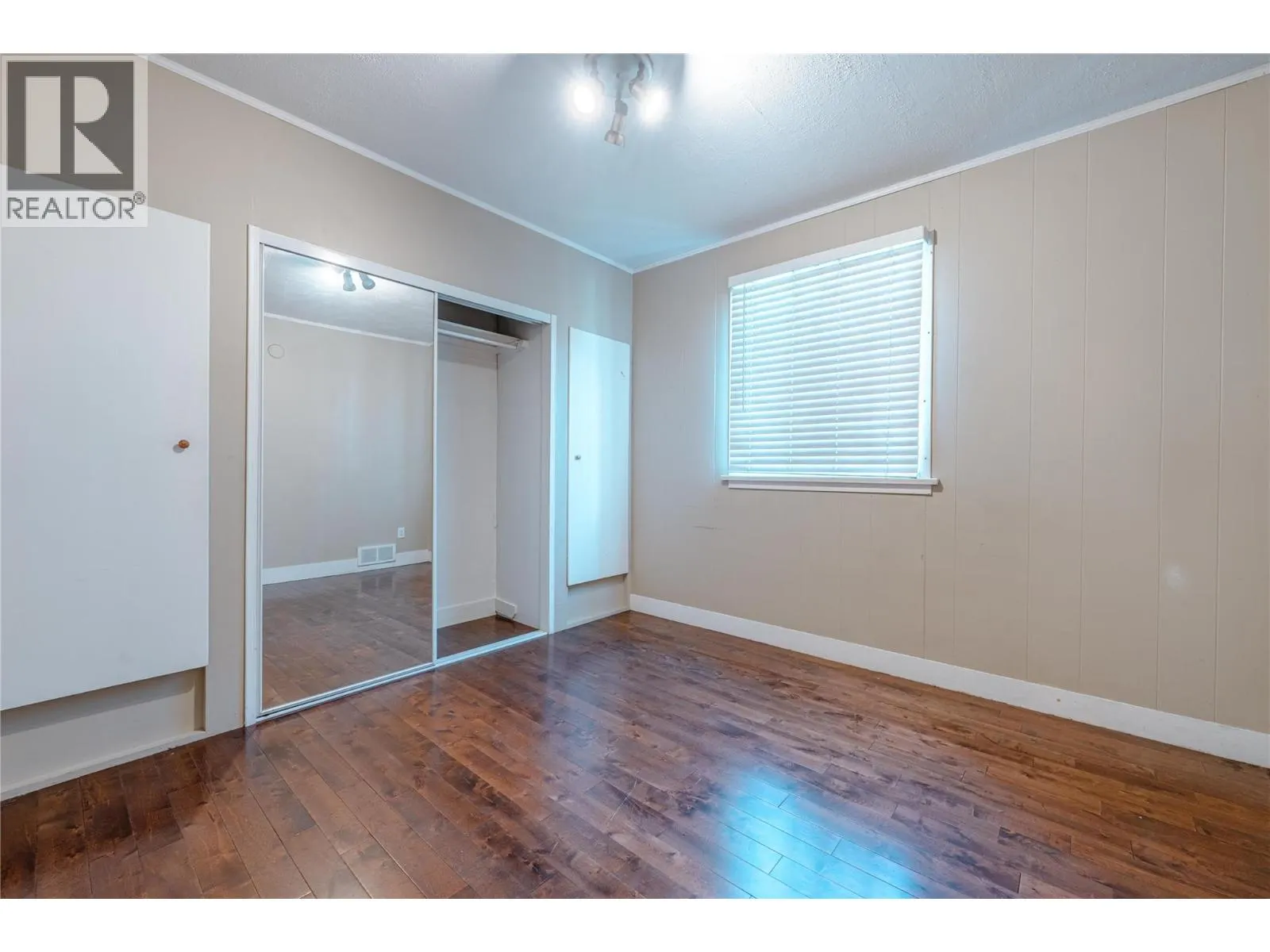 503 Third Street E
