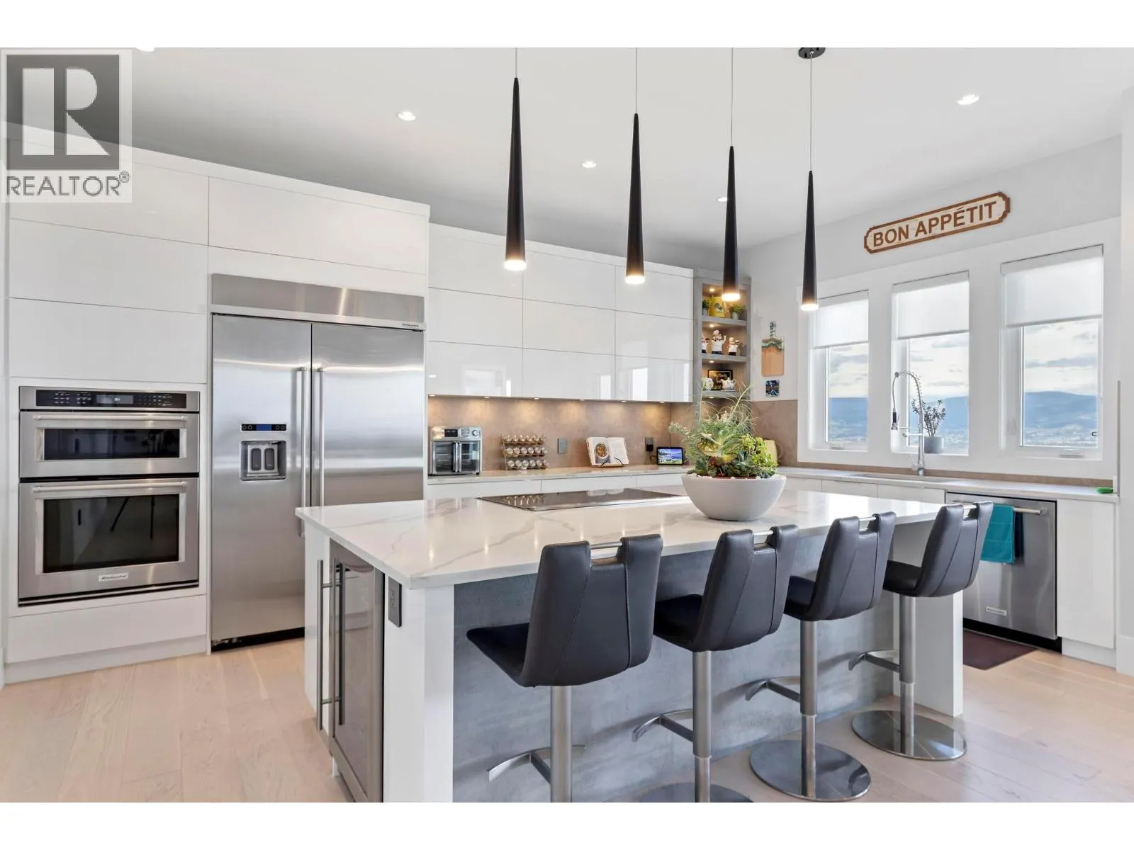 5564 Upper Mission Drive