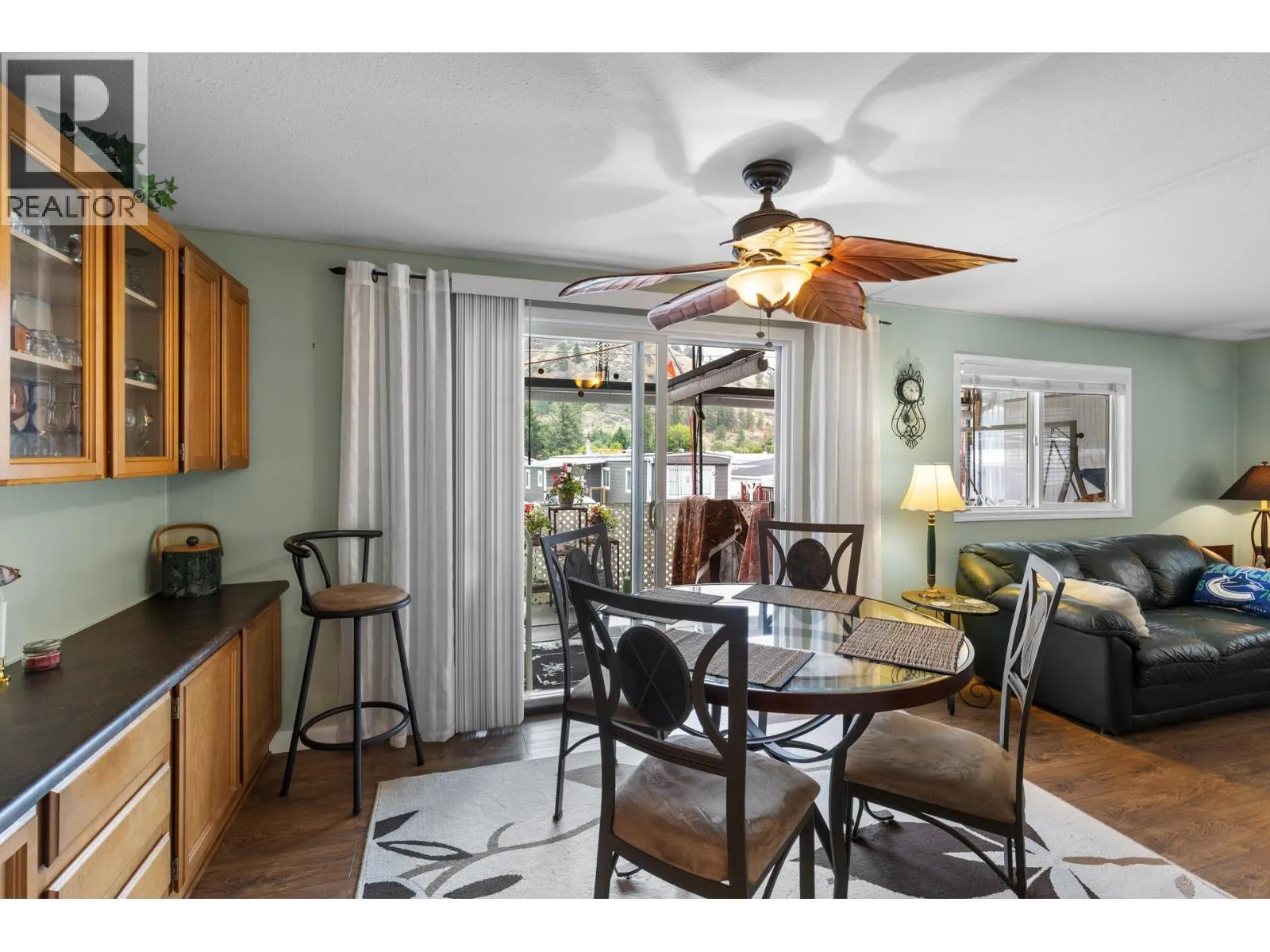 1929 97 Highway S Unit# 29