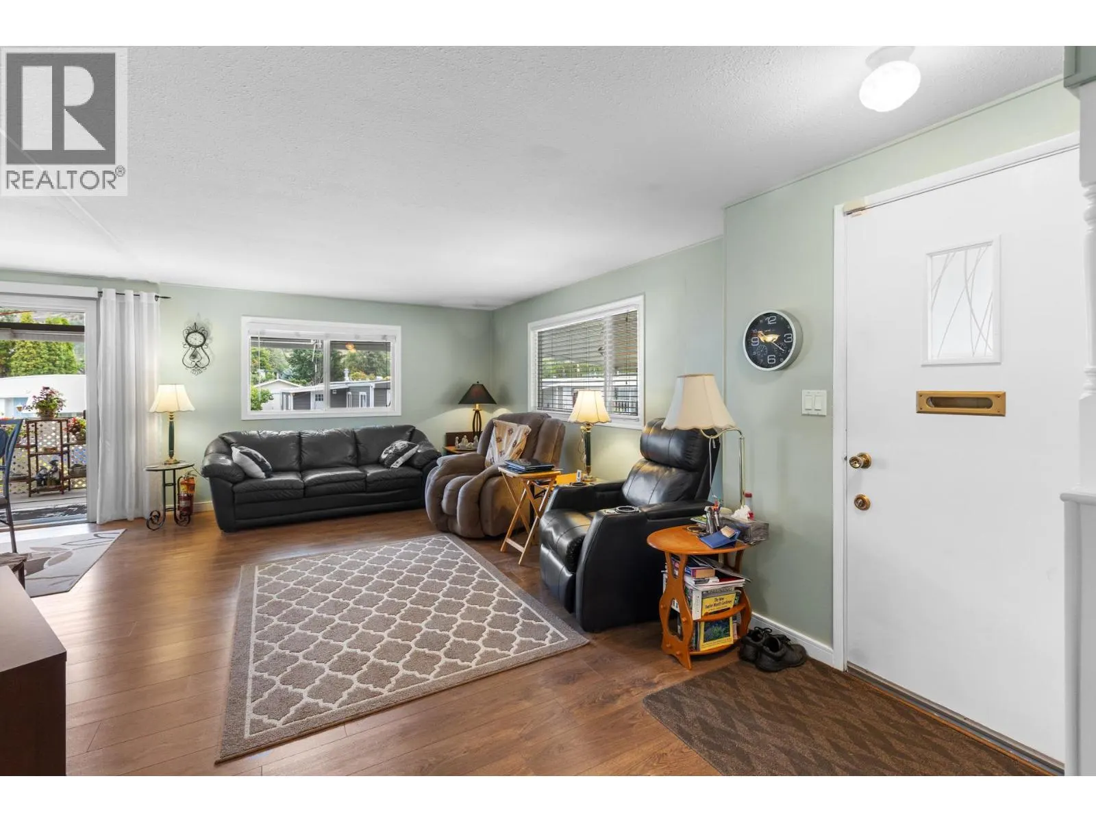 1929 97 Highway S Unit# 29