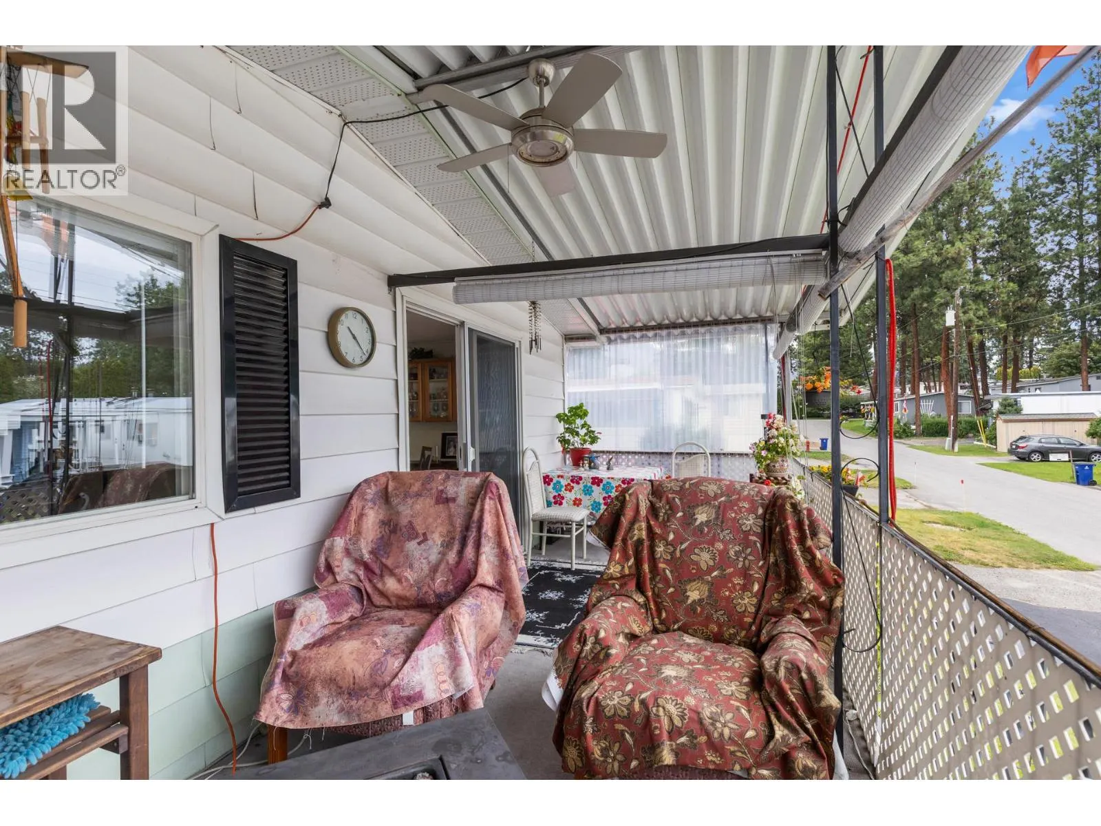1929 97 Highway S Unit# 29