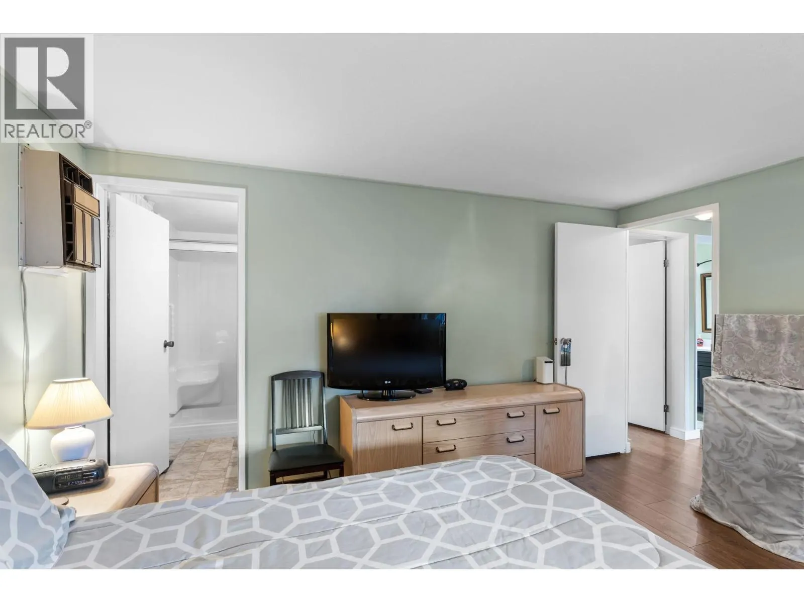 1929 97 Highway S Unit# 29