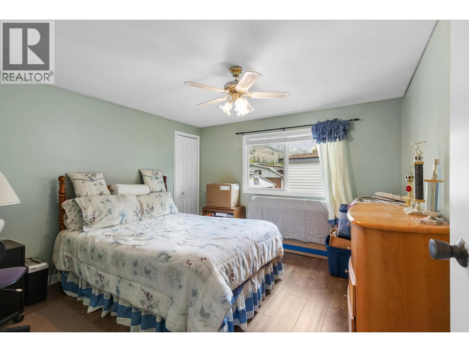 1929 97 Highway S Unit# 29