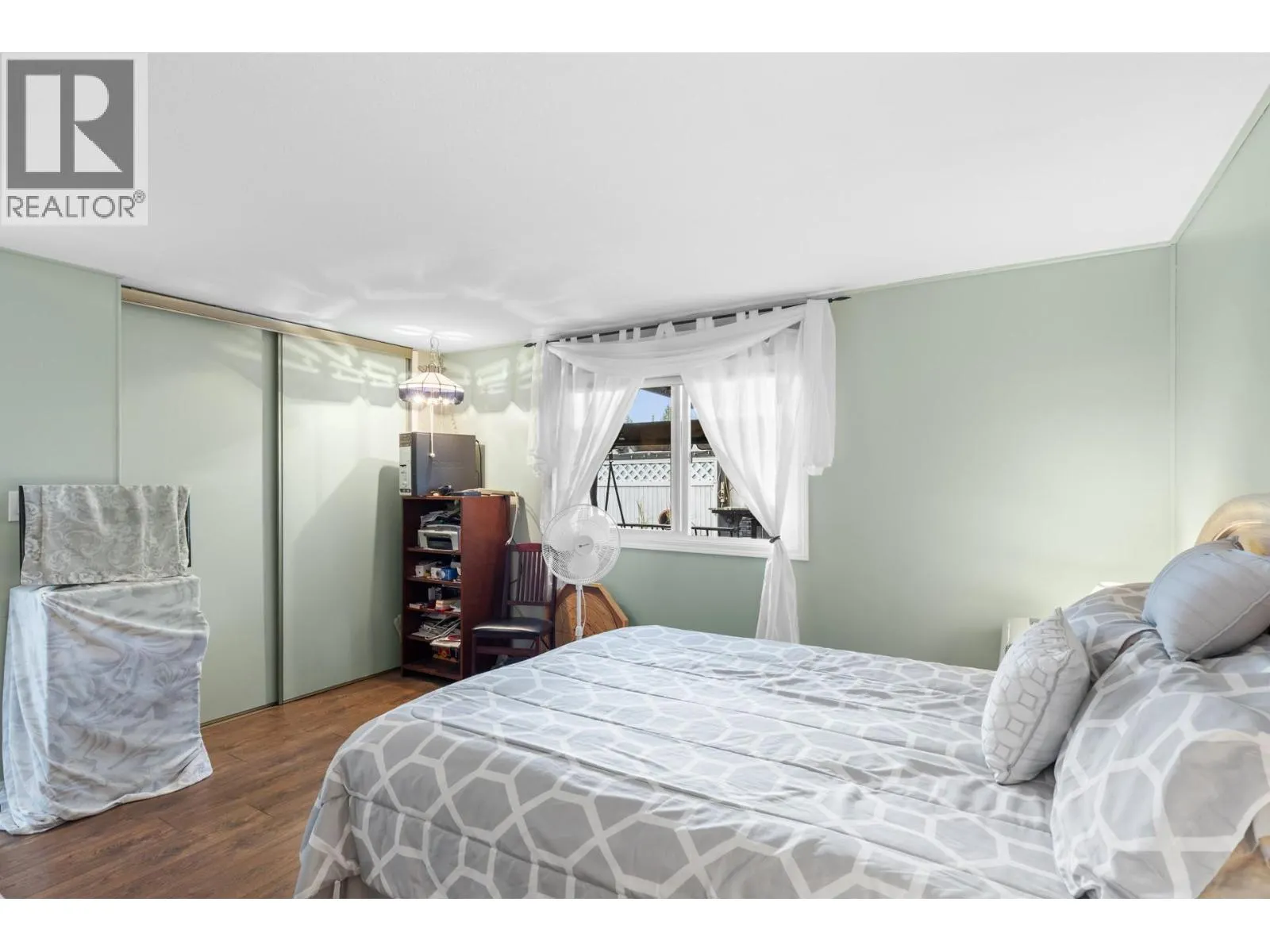 1929 97 Highway S Unit# 29