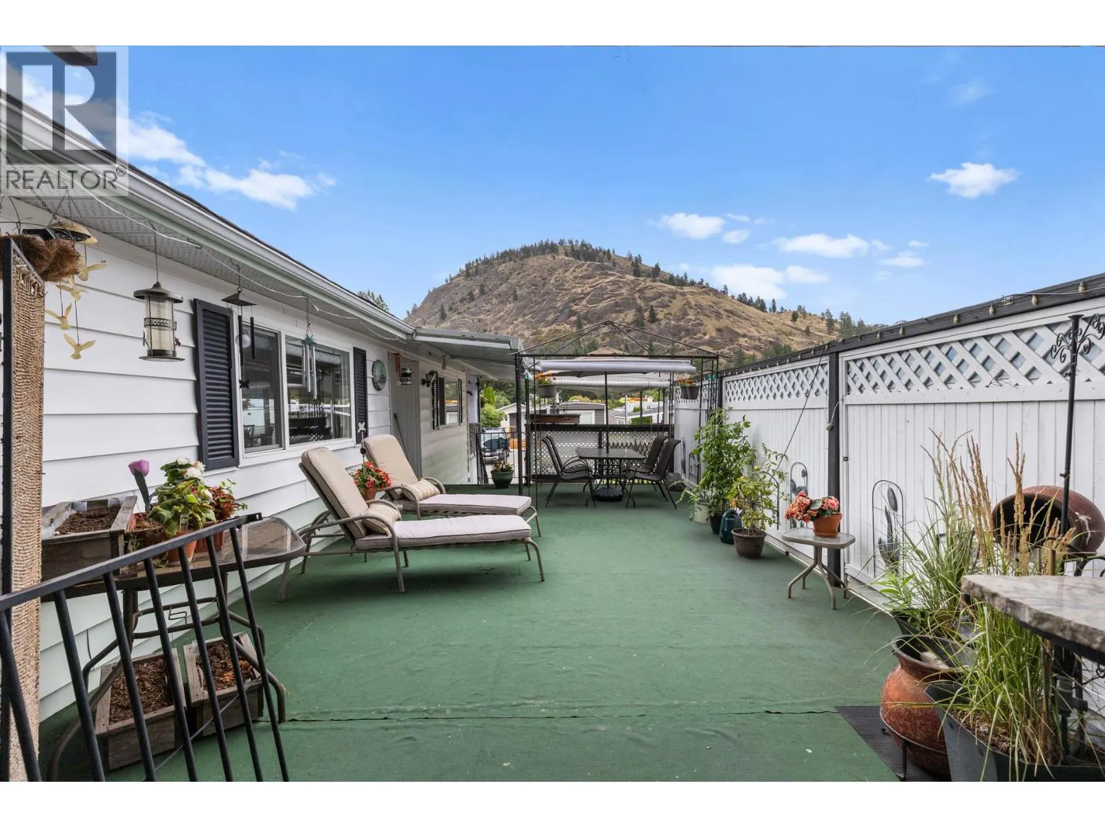 1929 97 Highway S Unit# 29