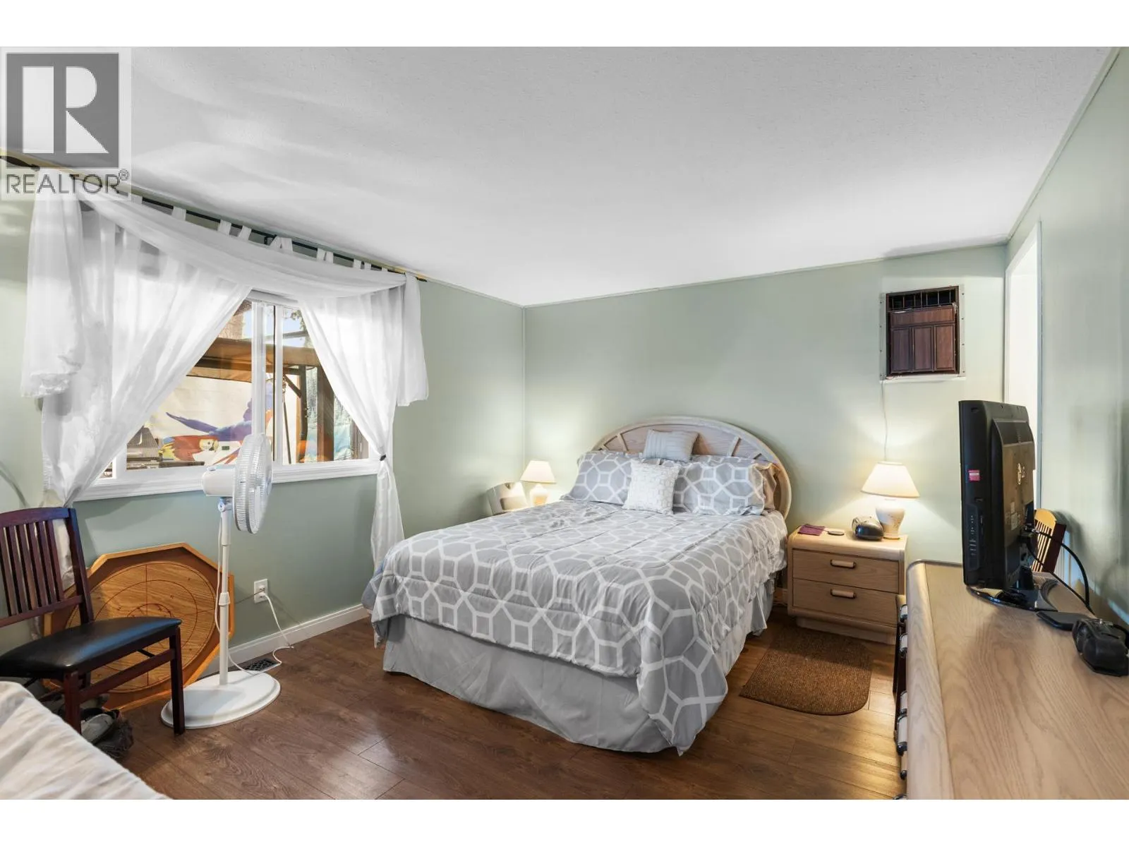 1929 97 Highway S Unit# 29