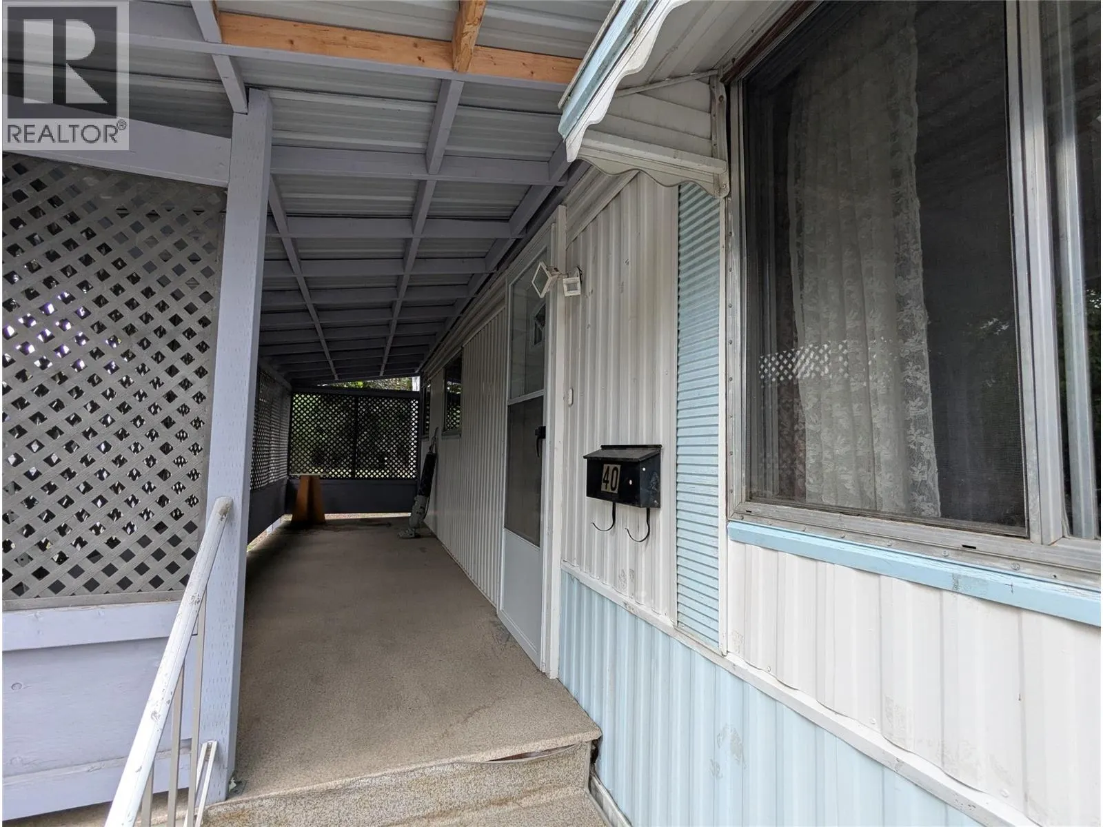 3535 Casorso Road Unit# 40