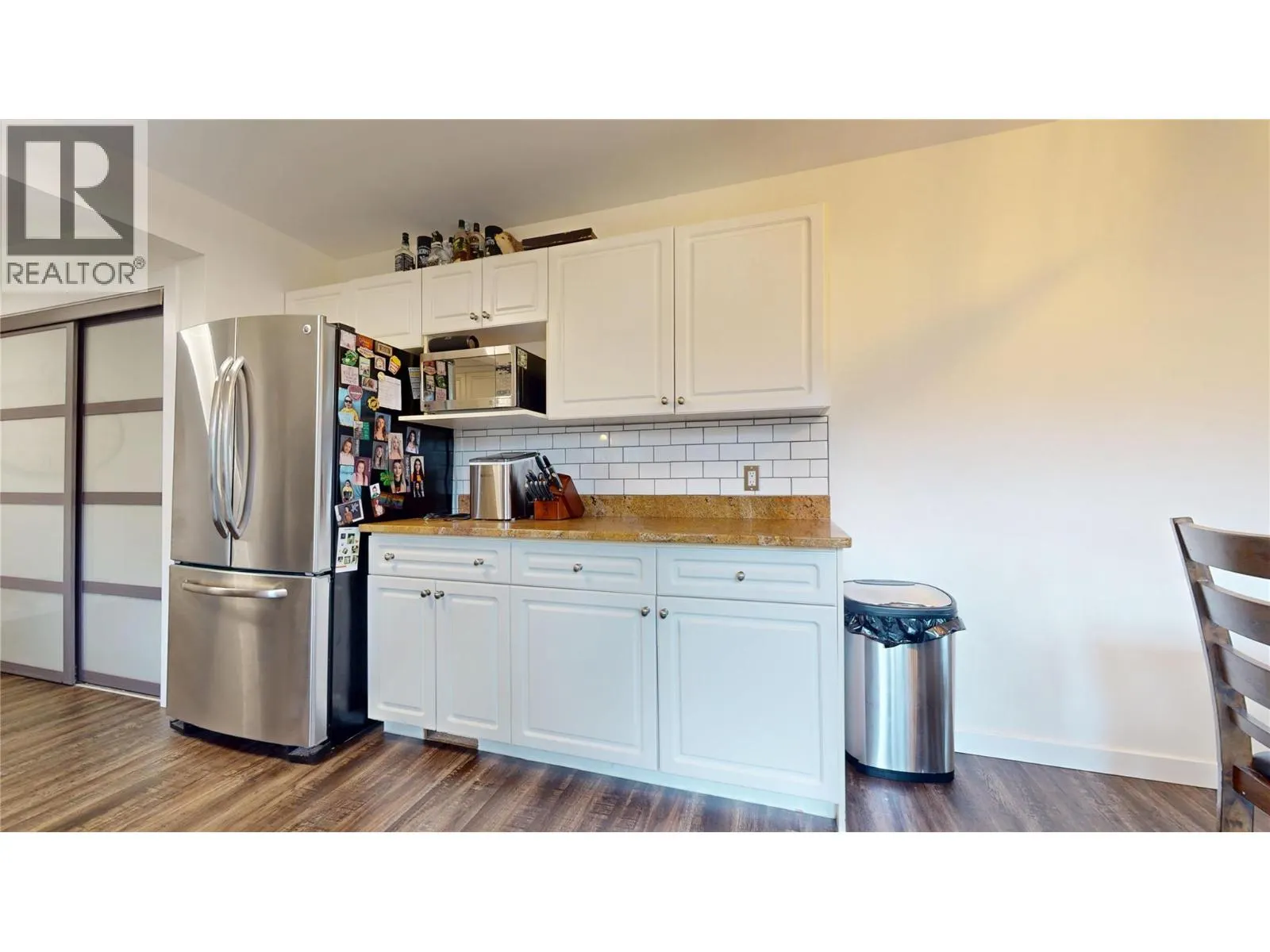 709 9th Street S